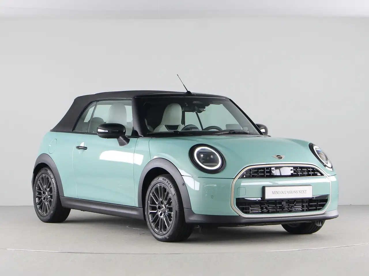 MINI Cooper C Cabrio 2026 — фото 10
