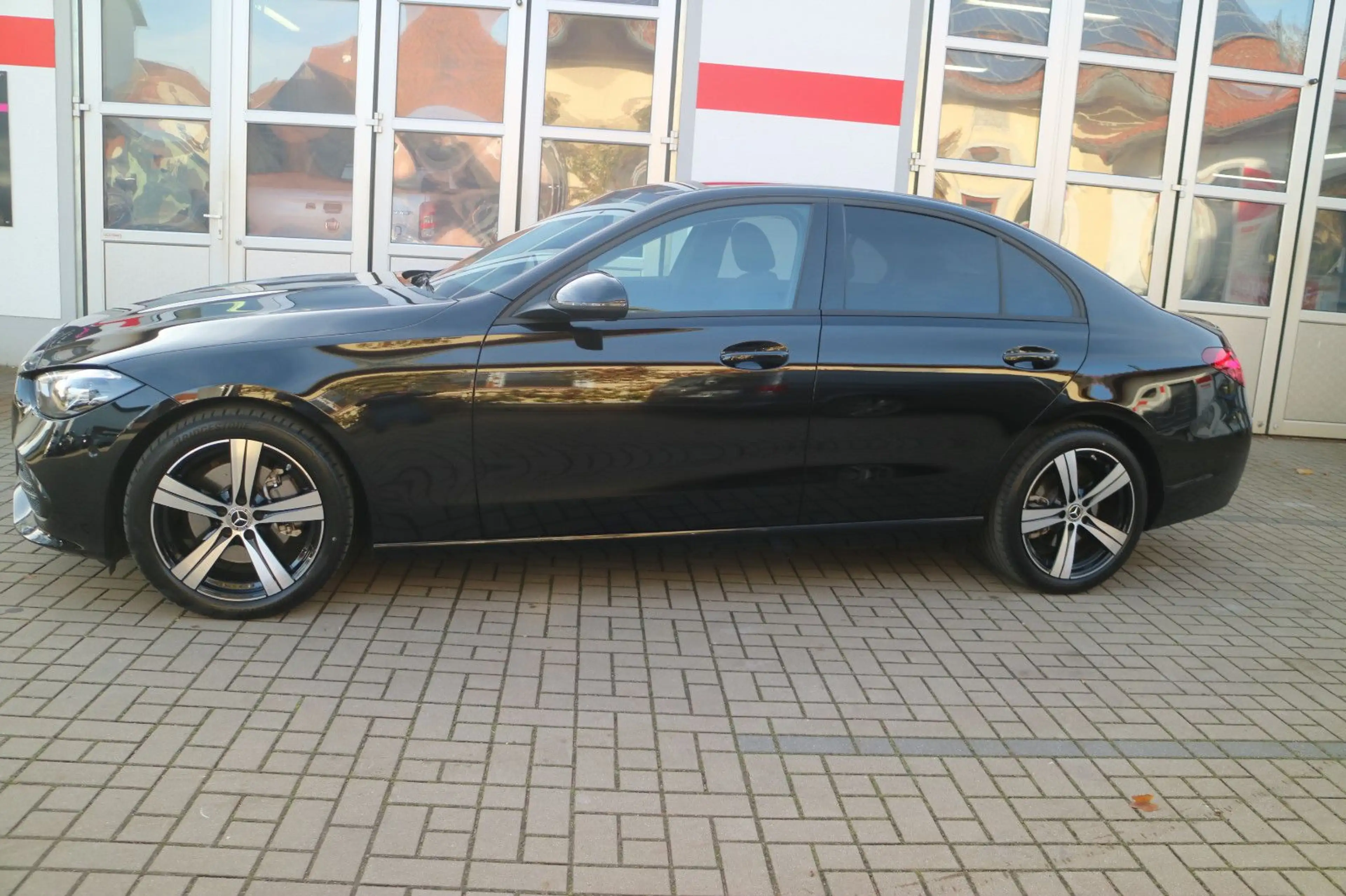 Mercedes-Benz C 220 MB- C 220 d 4Matic- Standhzg.-Kamera-DAB-ACC — photo 8