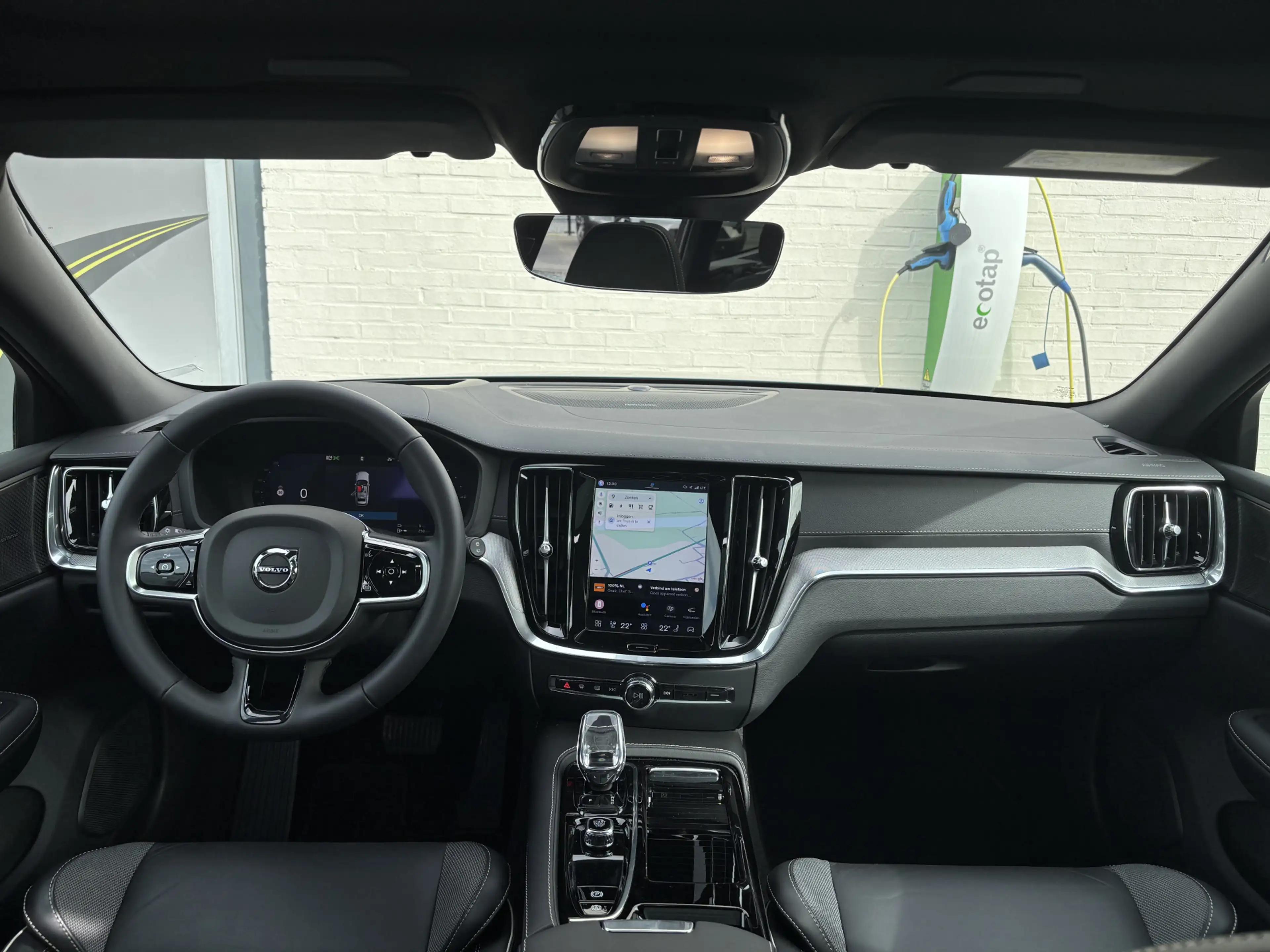 Volvo V60 2.0 T8 Plug-in hybrid AWD Ultra Dark | Panoramadak — photo 7
