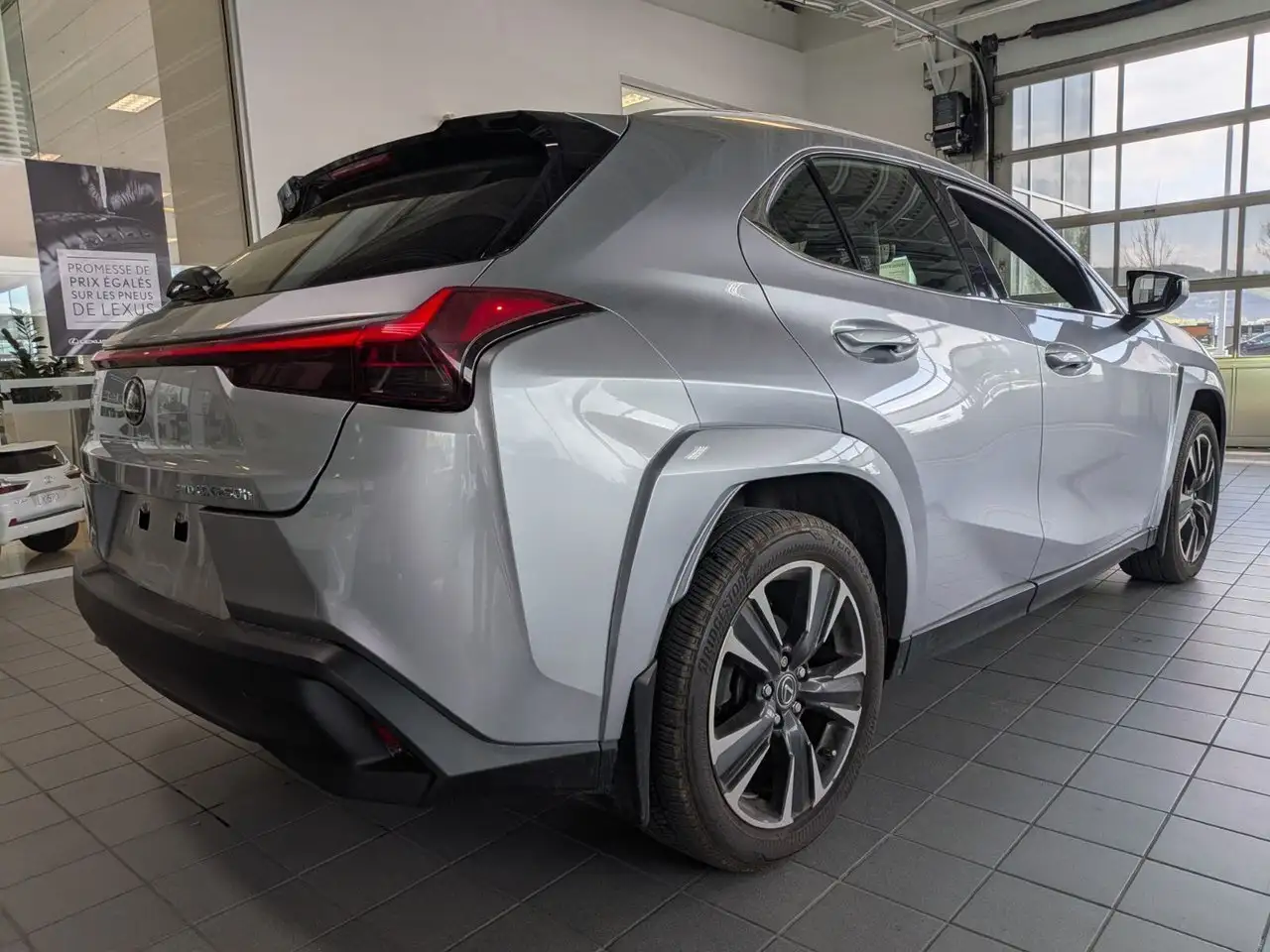 Lexus UX снимка Lexus UX