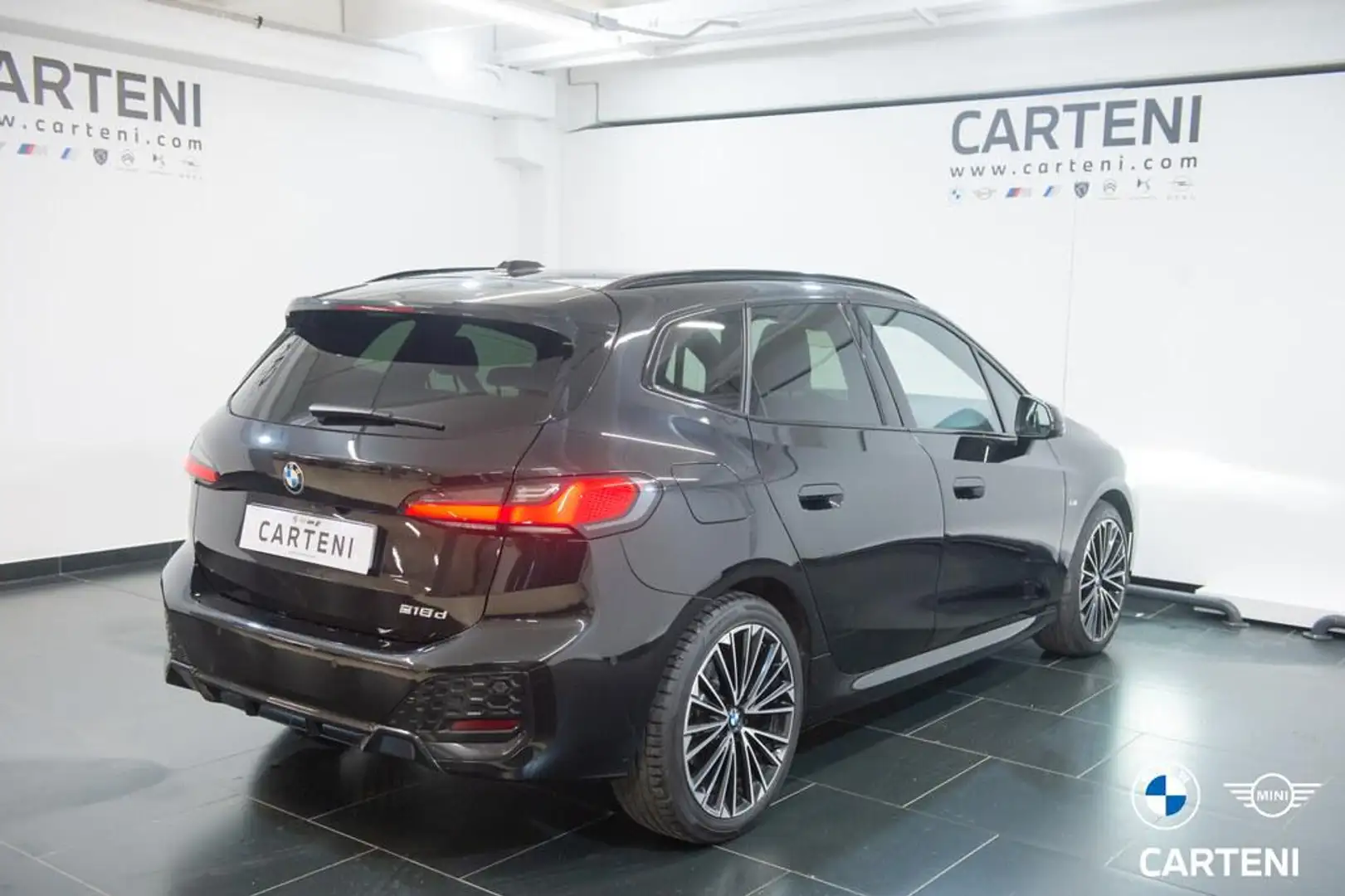 BMW 218 d Active Tourer Msport auto Nero - 2