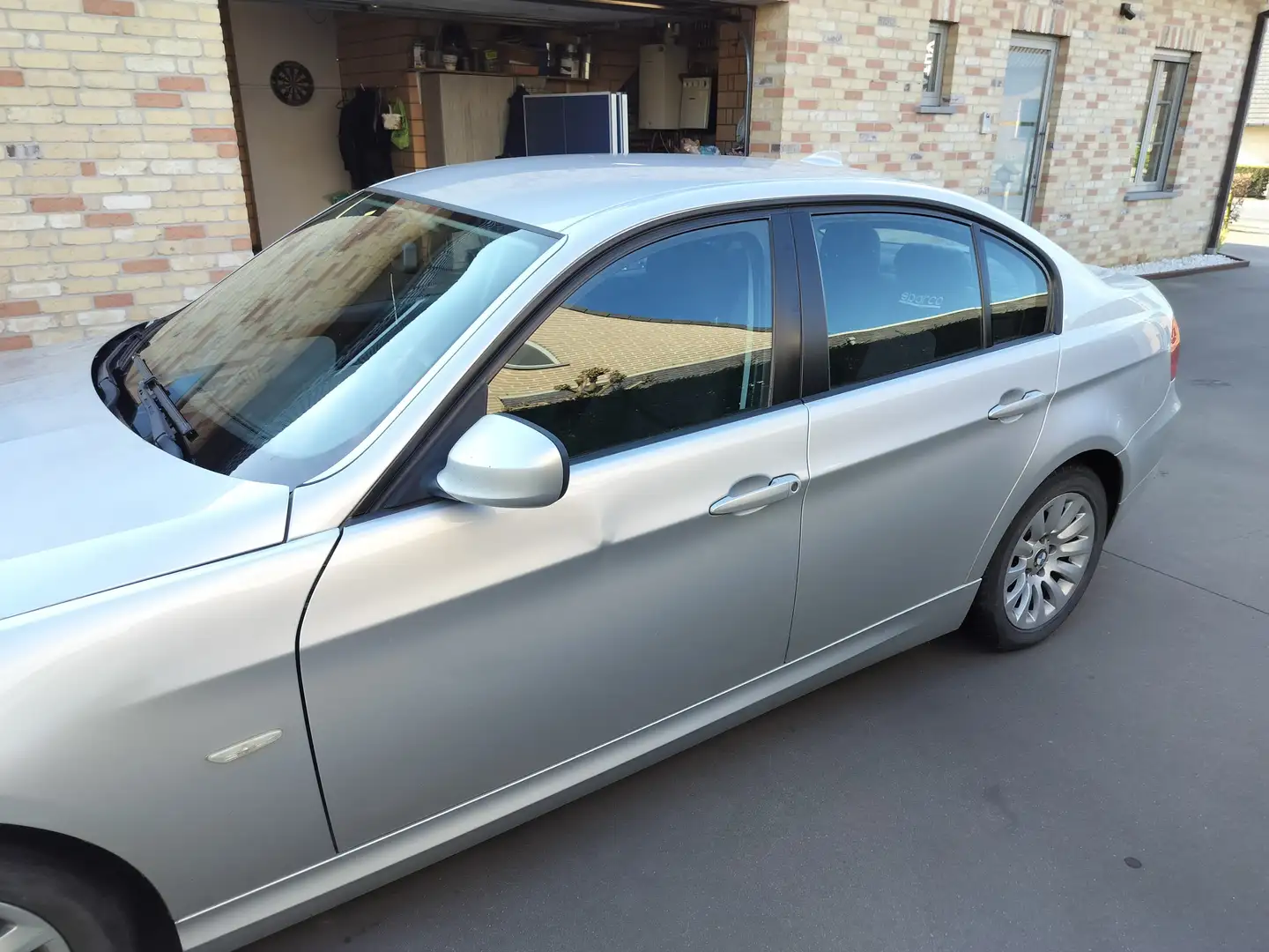 BMW 318 318d DPF Grijs - 1