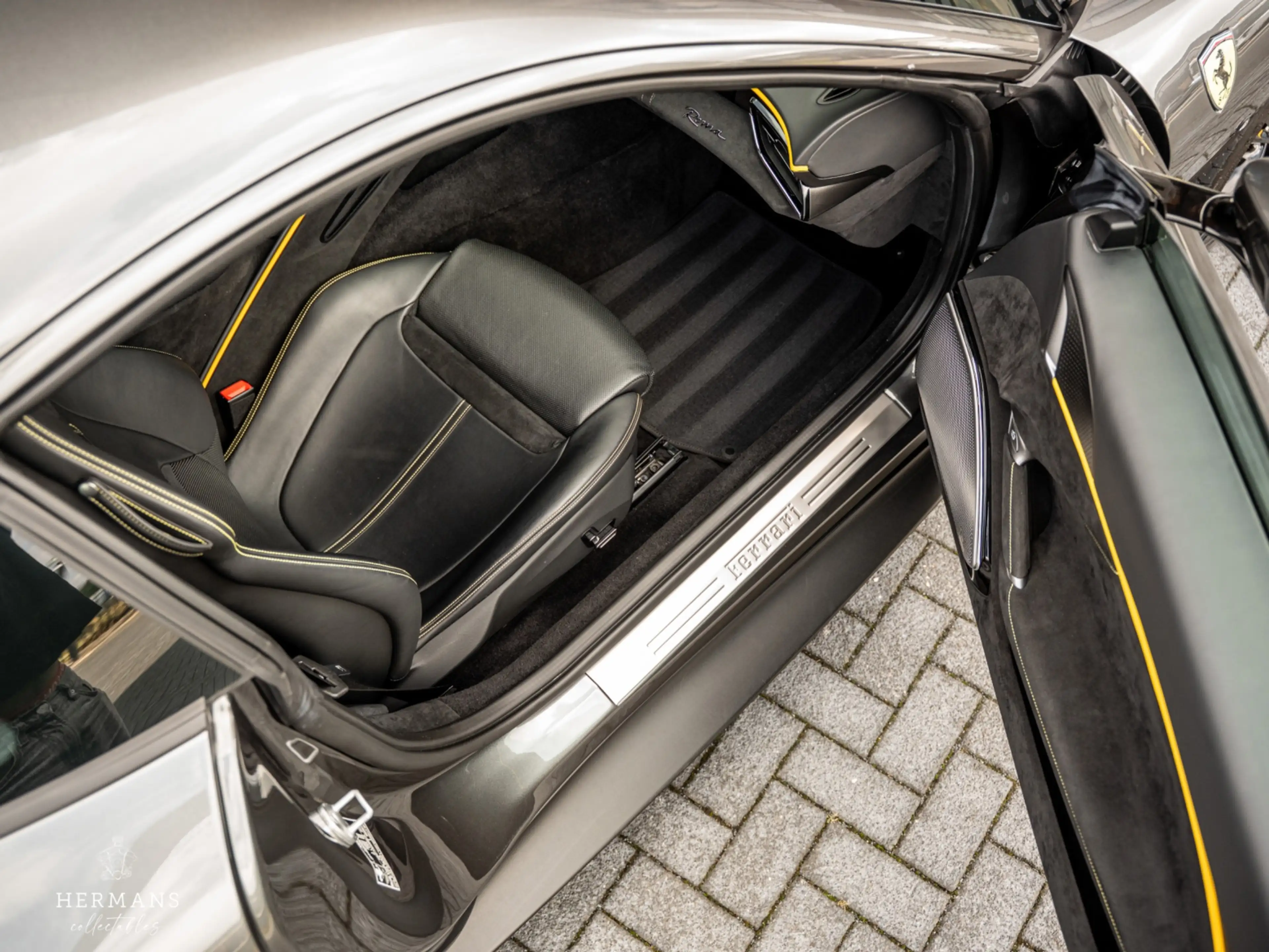 Ferrari Roma 3.9 V8 HELE / Warranty / Passenger / JBL / Carbon — photo 9
