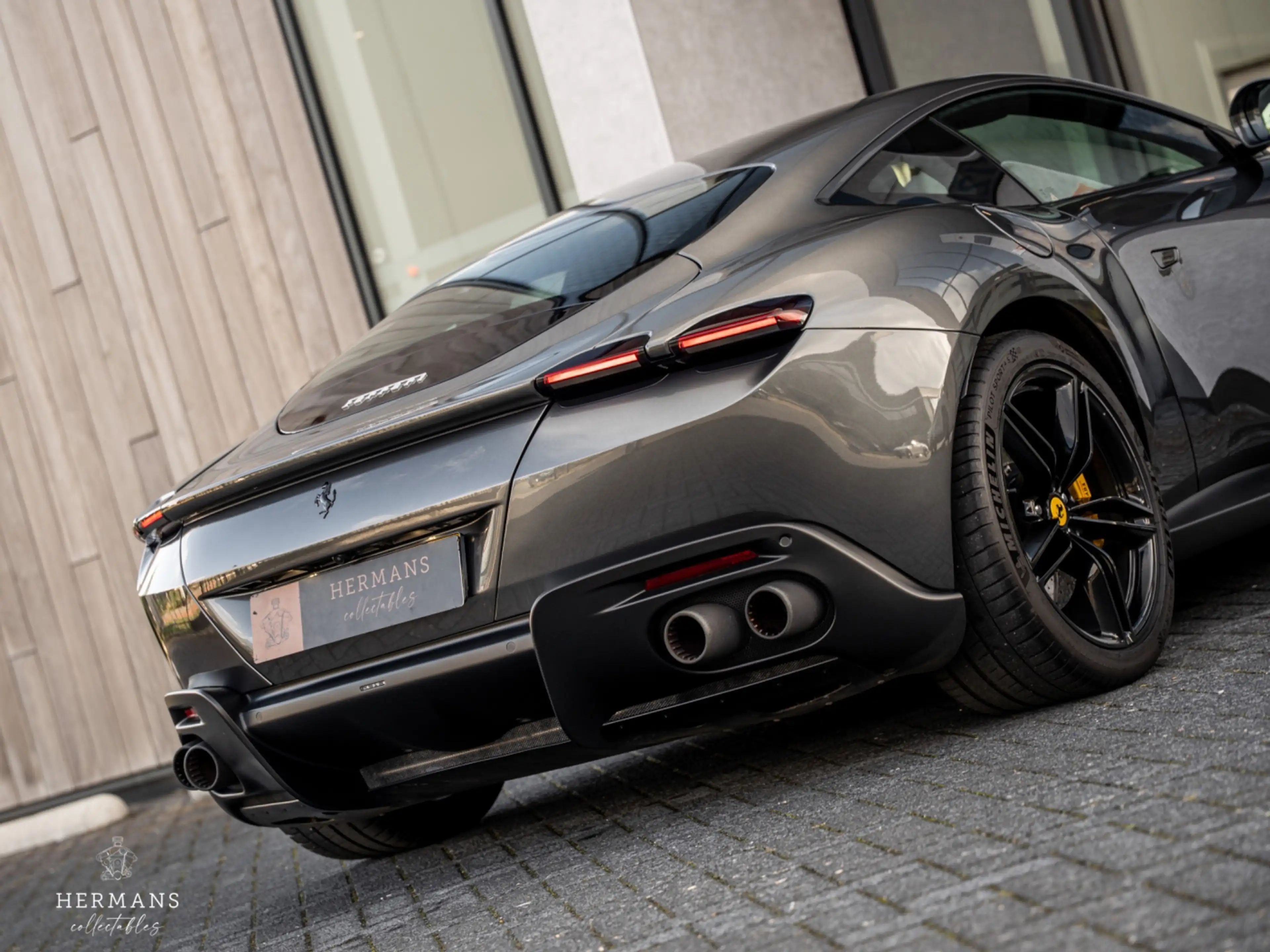 Ferrari Roma 3.9 V8 HELE / Warranty / Passenger / JBL / Carbon — photo 12