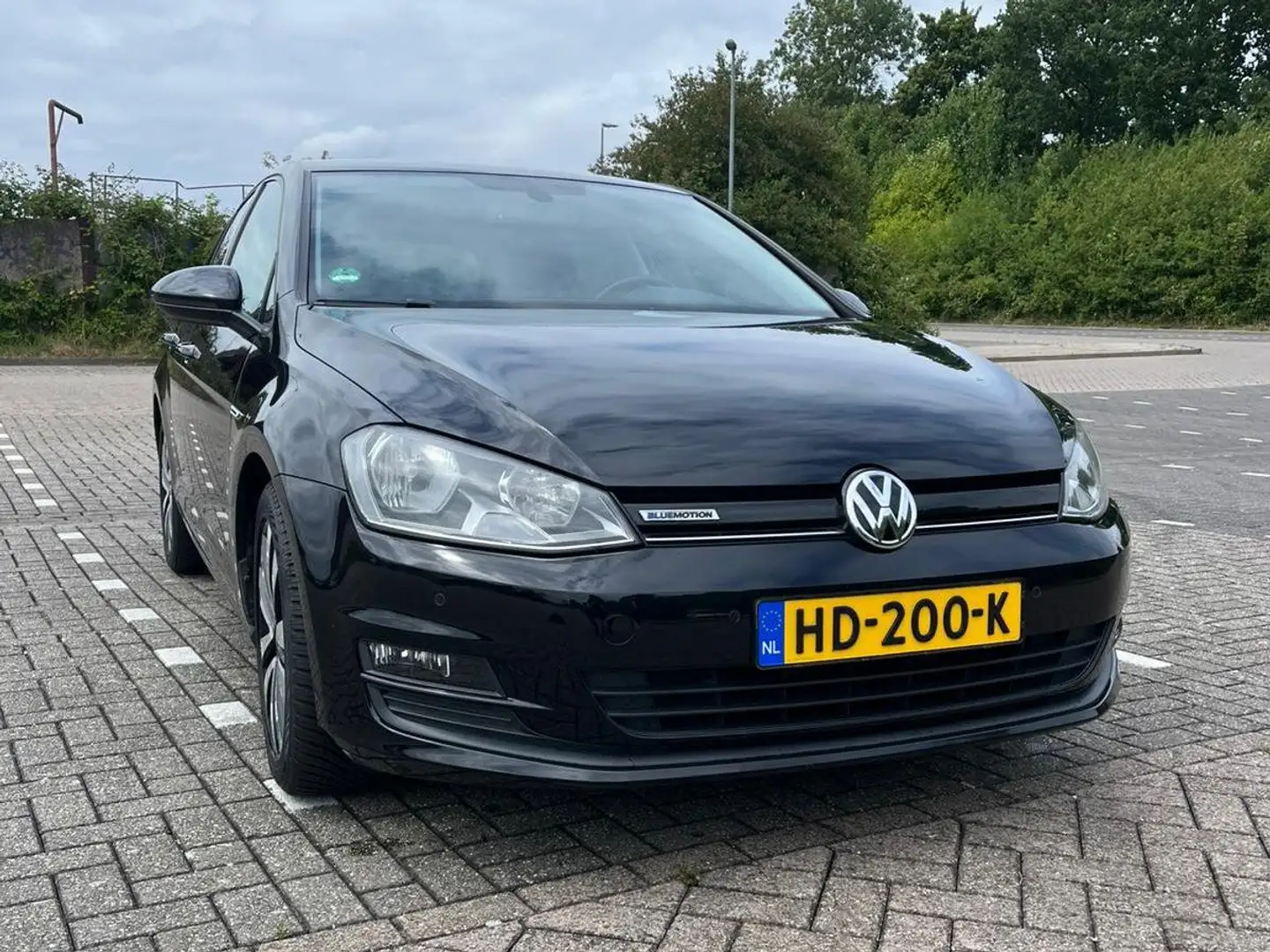 Volkswagen Golf Golf 1.0 TSI Comfortline Zwart - 1