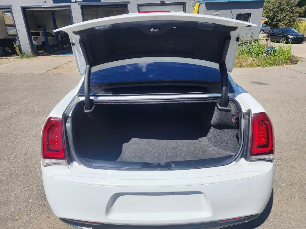 Chrysler 300 снимка Chrysler 300