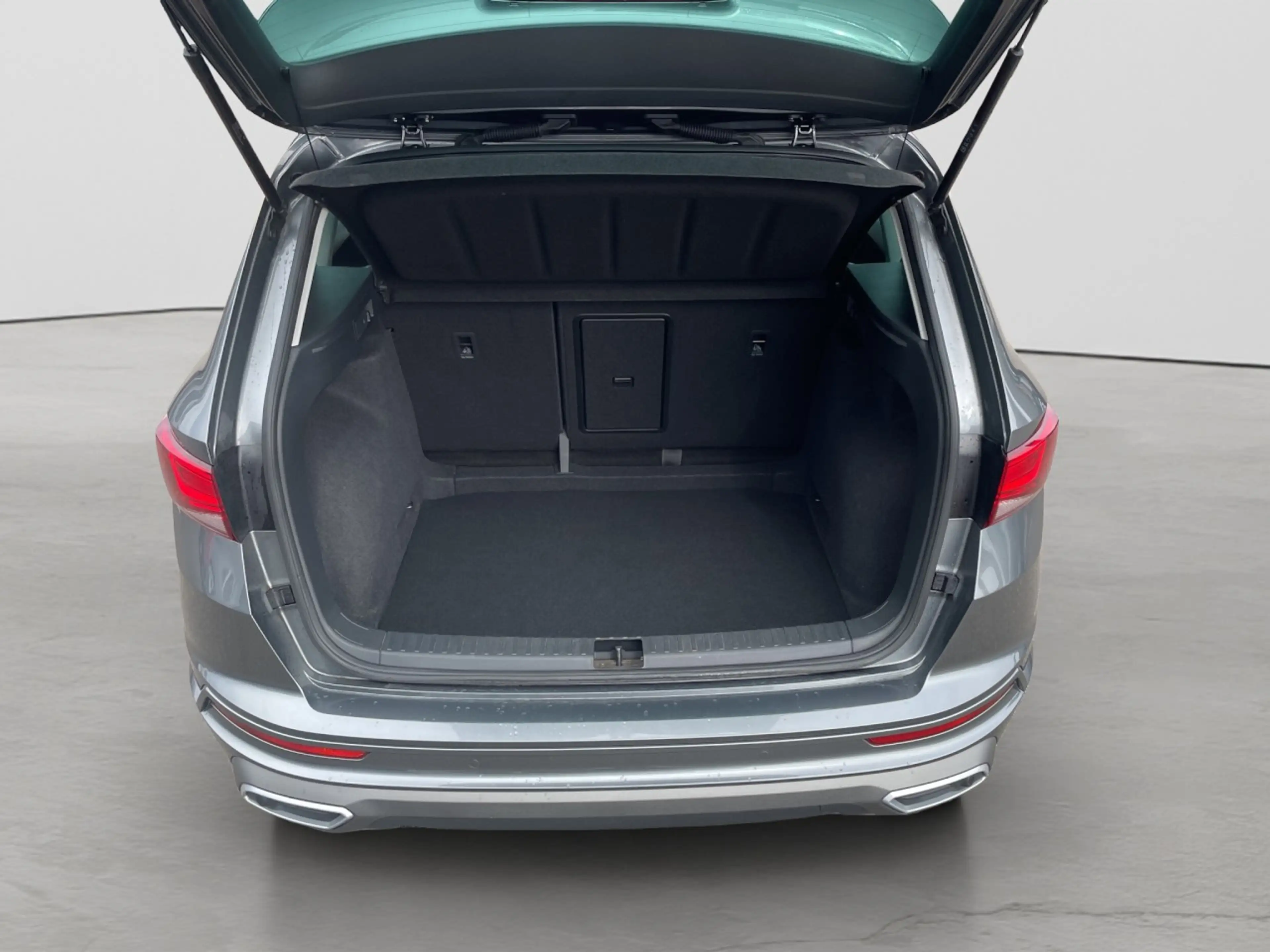 SEAT Ateca FR 1.5 TSI 7-Gang DSG AHK Klima Navi — photo 7