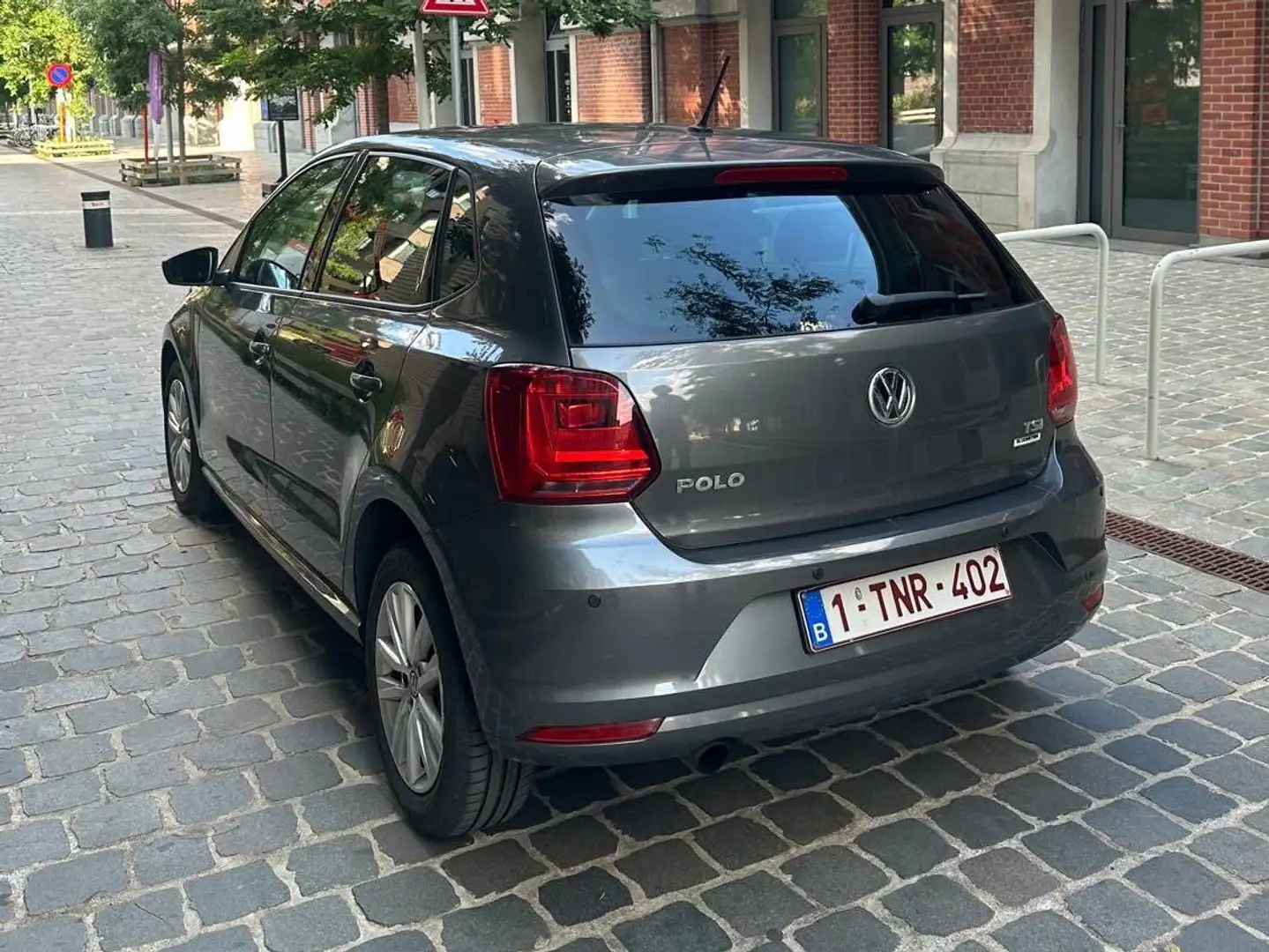 Volkswagen Polo Polo 1.2 TSI Trendline BMT Grijs - 1