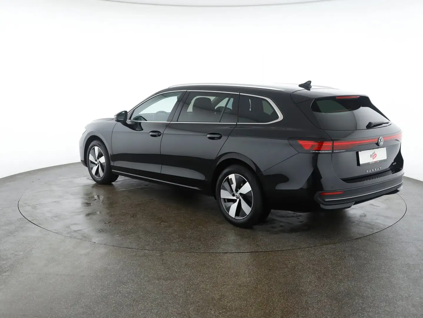 Volkswagen Passat Variant Business eTSI DSG Schwarz - 2