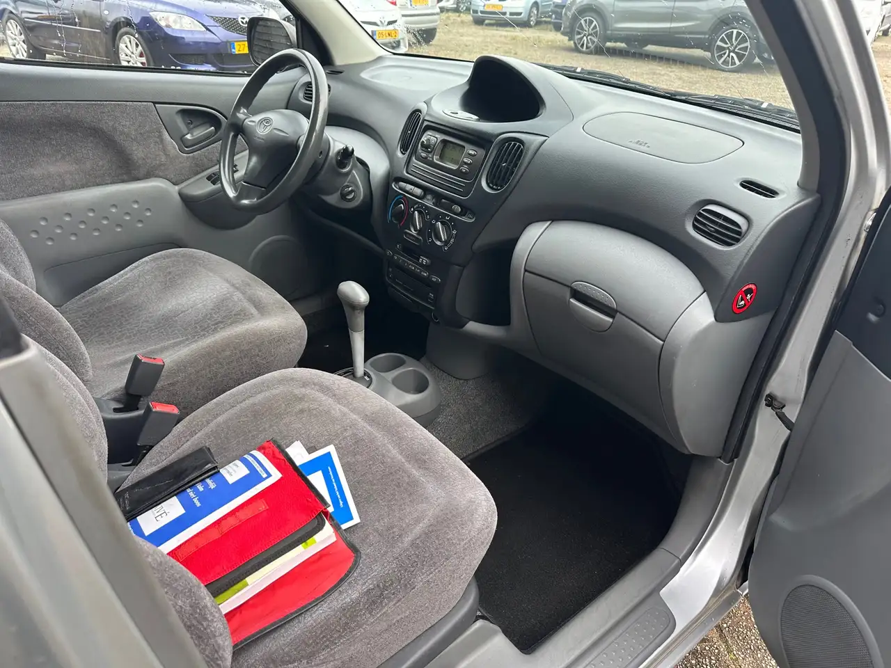 Toyota Yaris Verso 1.3-16V VVT-i Sol, foto 5