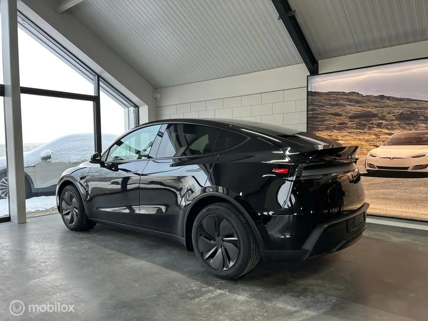 Tesla Model Y Long Range Dual Motor Nieuw Model!! BTW!! Schwarz - 2