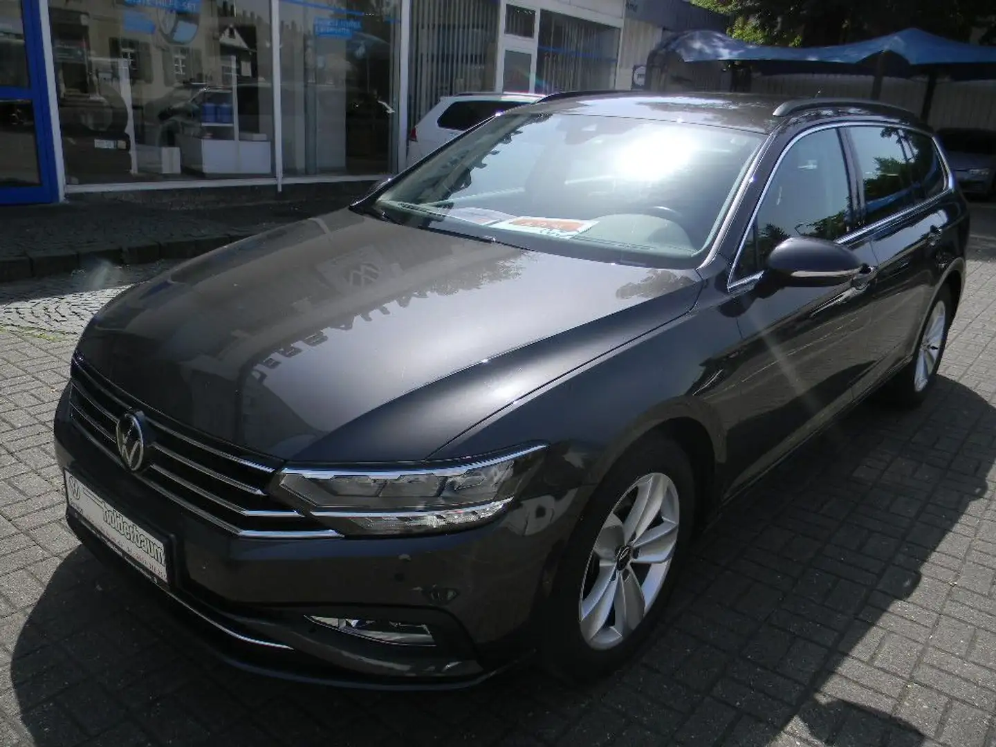 Volkswagen Passat Variant Business 4Motion 2,0 TDI DSG AHK Grijs - 2