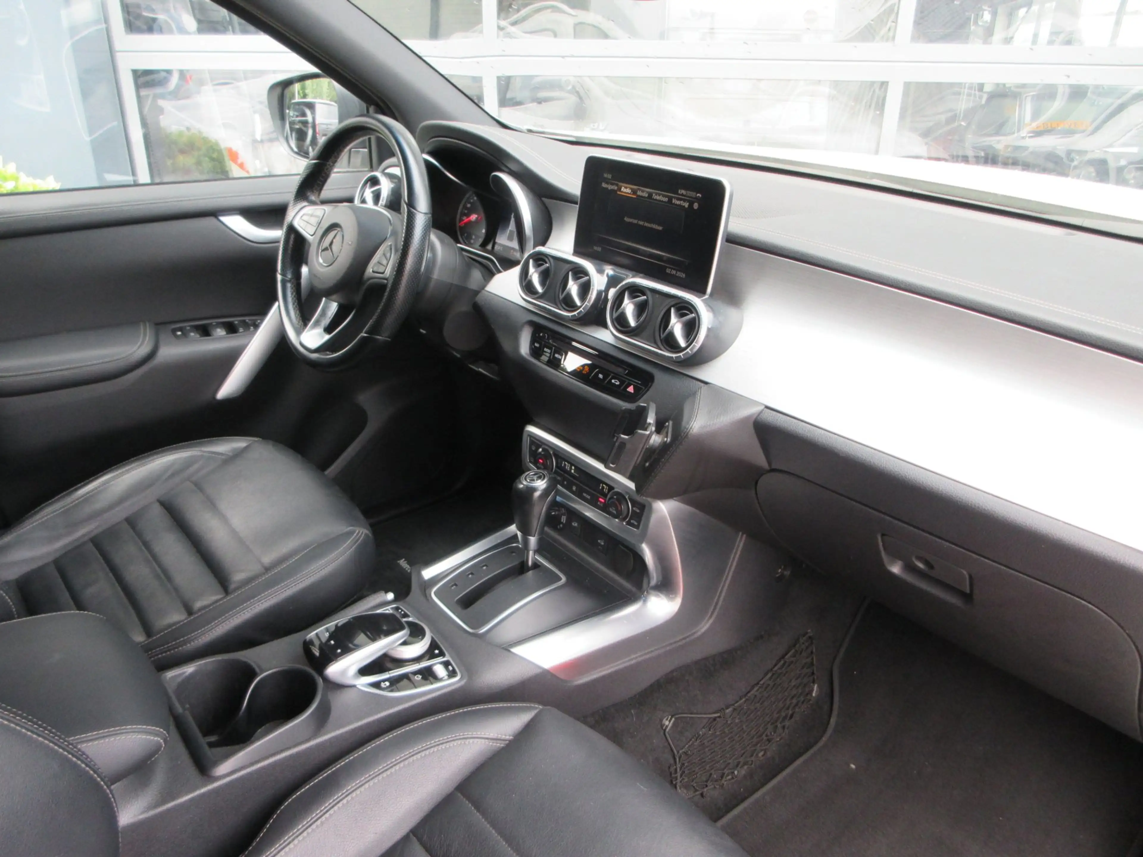 Mercedes-Benz X 350 350D, V6, 259pk, 4-Matic, 4x4, Power Edition, LED, — photo 11