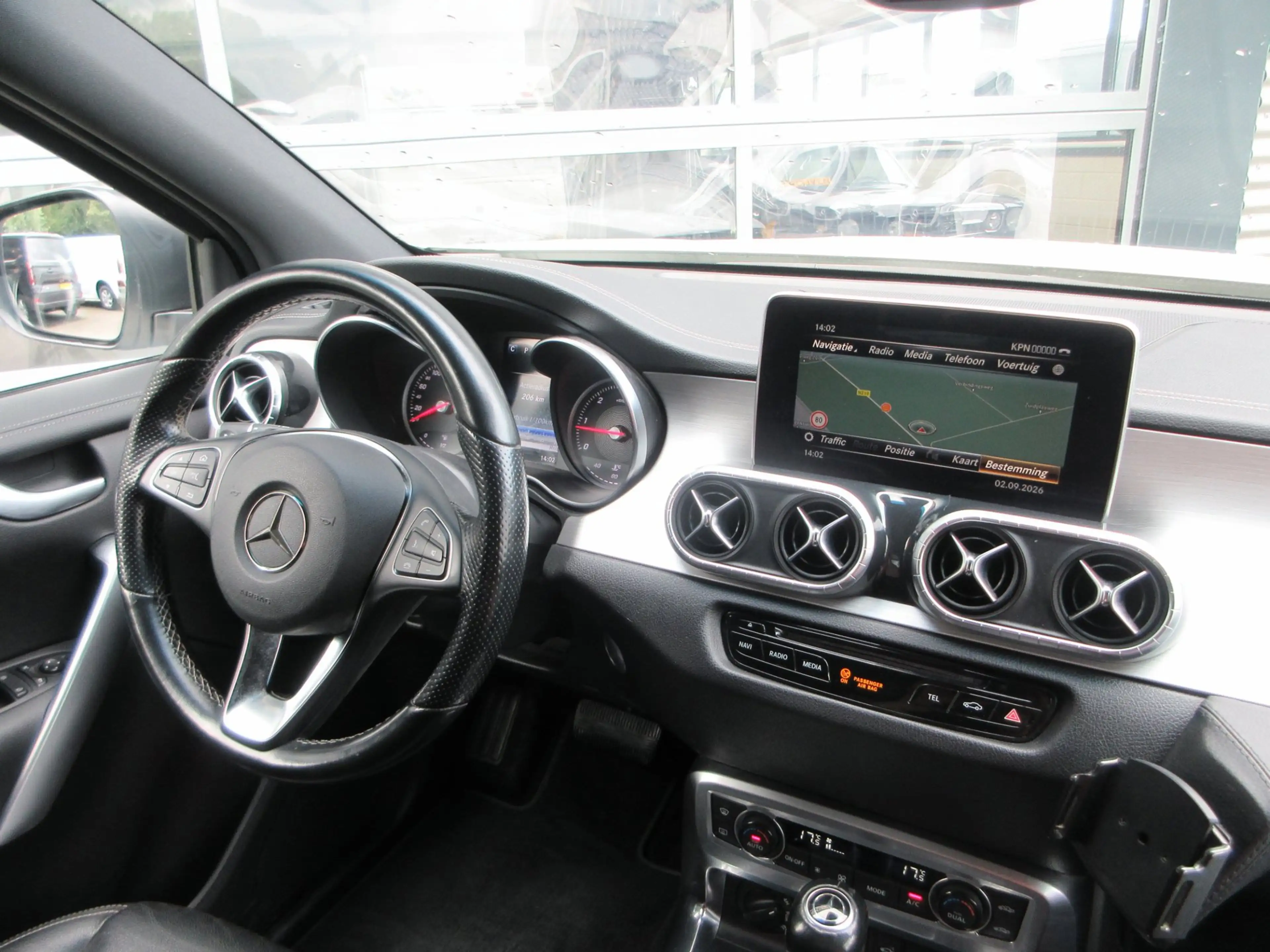 Mercedes-Benz X 350 350D, V6, 259pk, 4-Matic, 4x4, Power Edition, LED, — photo 12