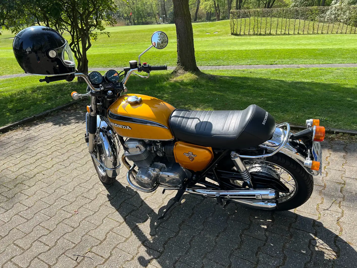 Honda CB 750 four Zlatá - 2