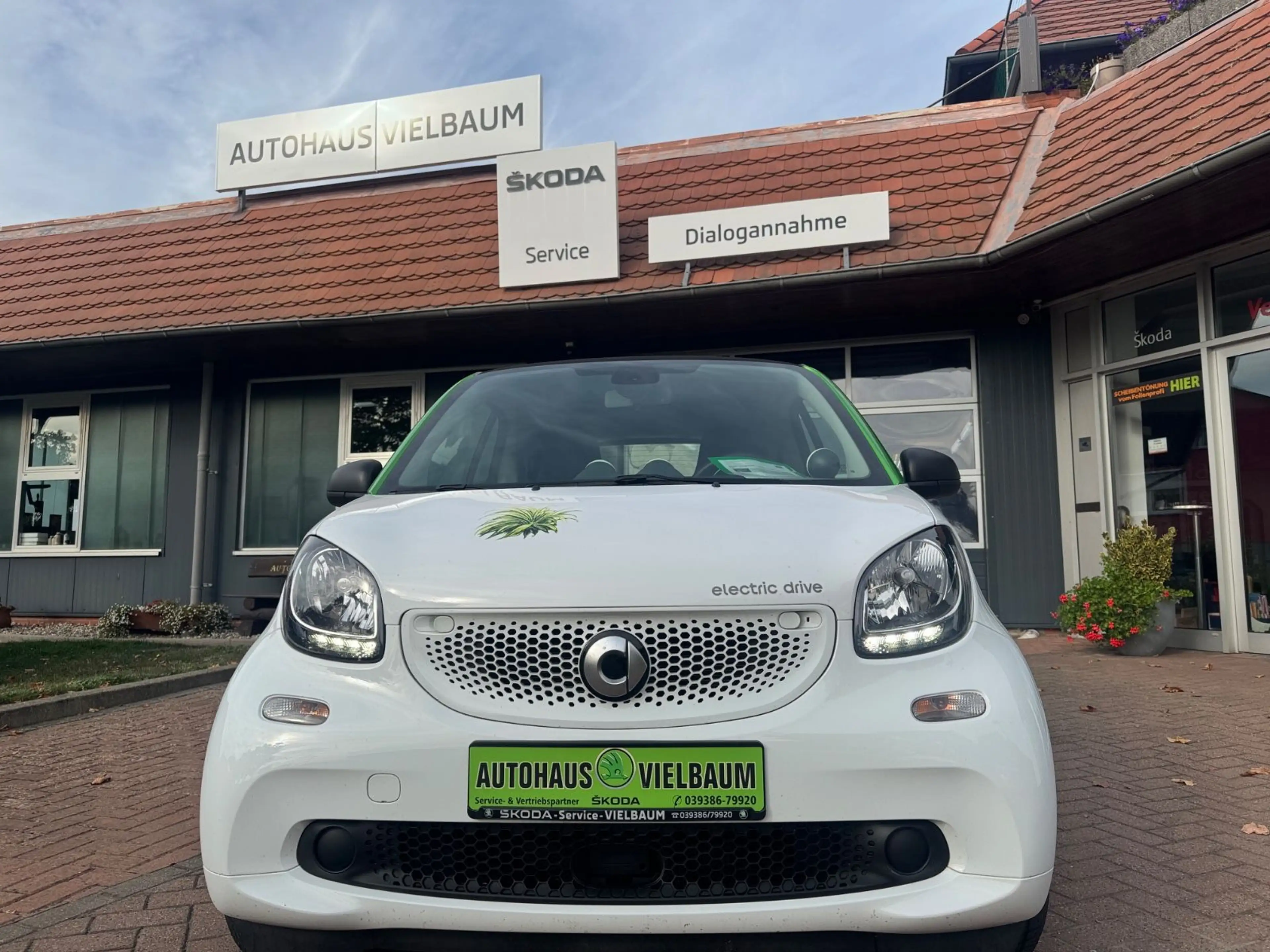 smart forTwo fortwo coupe electric drive / EQ — photo 2