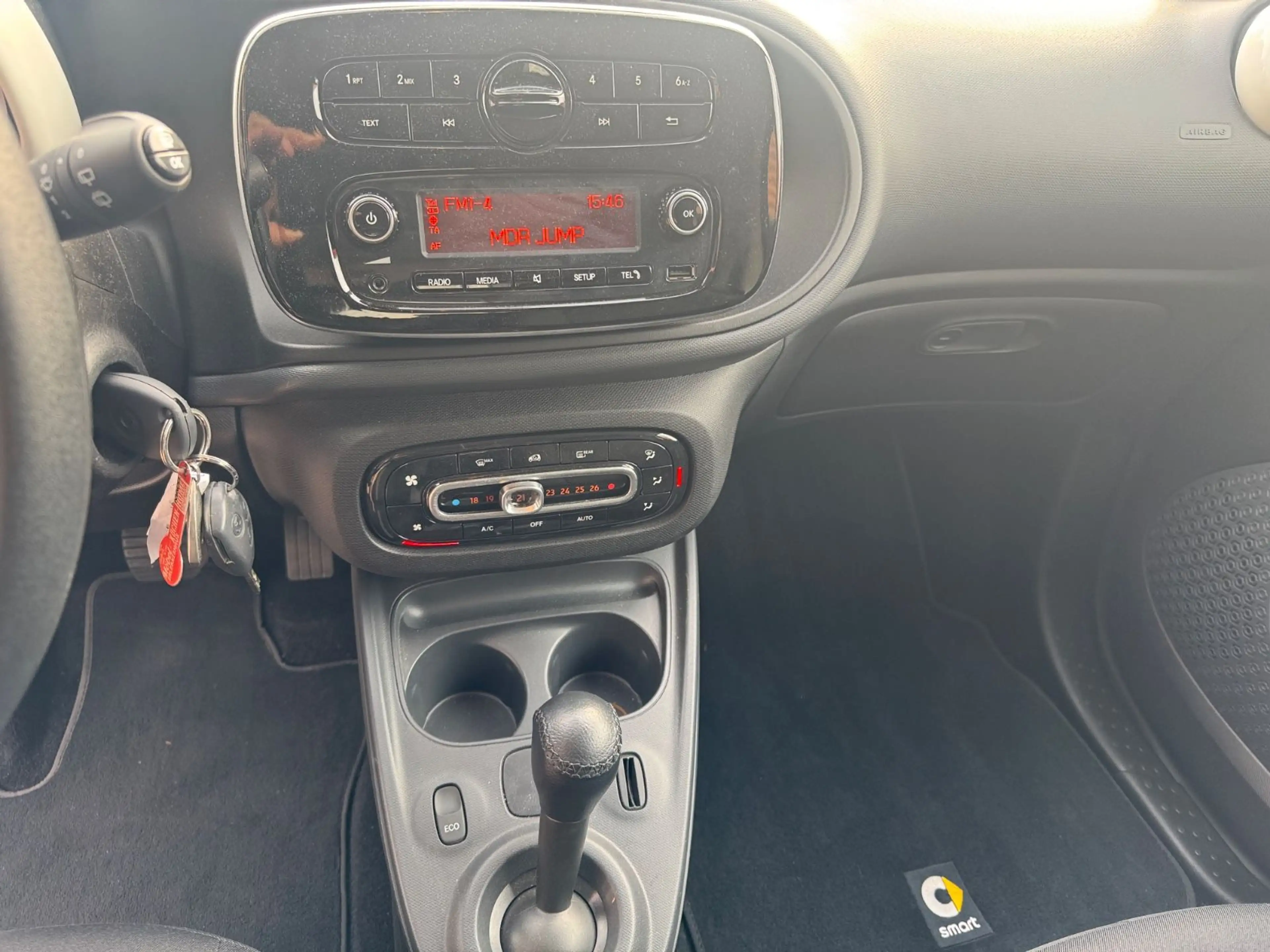 smart forTwo fortwo coupe electric drive / EQ — photo 13