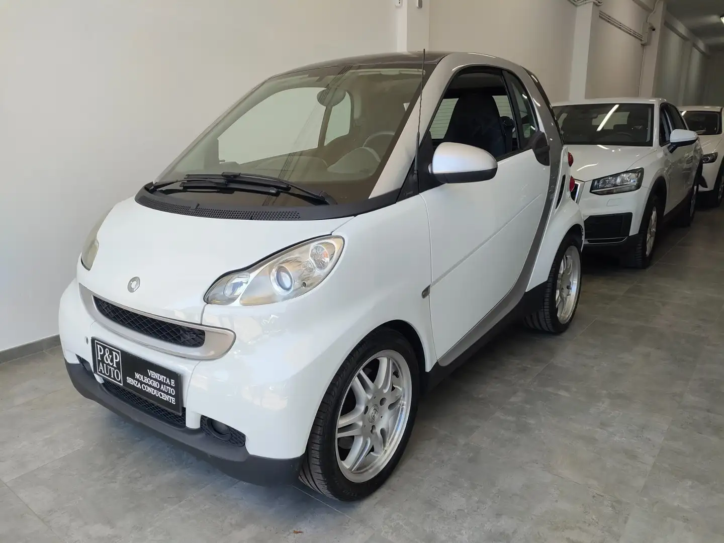 smart forTwo 1000 62 kW coupé passion Bianco - 2