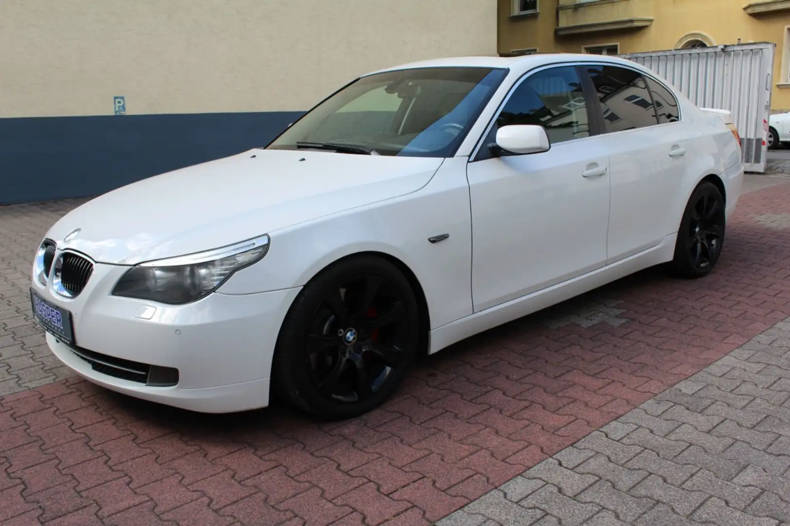 BMW 550 i ( Navi / Schiebedach / Standheizung ) Bianco - 1