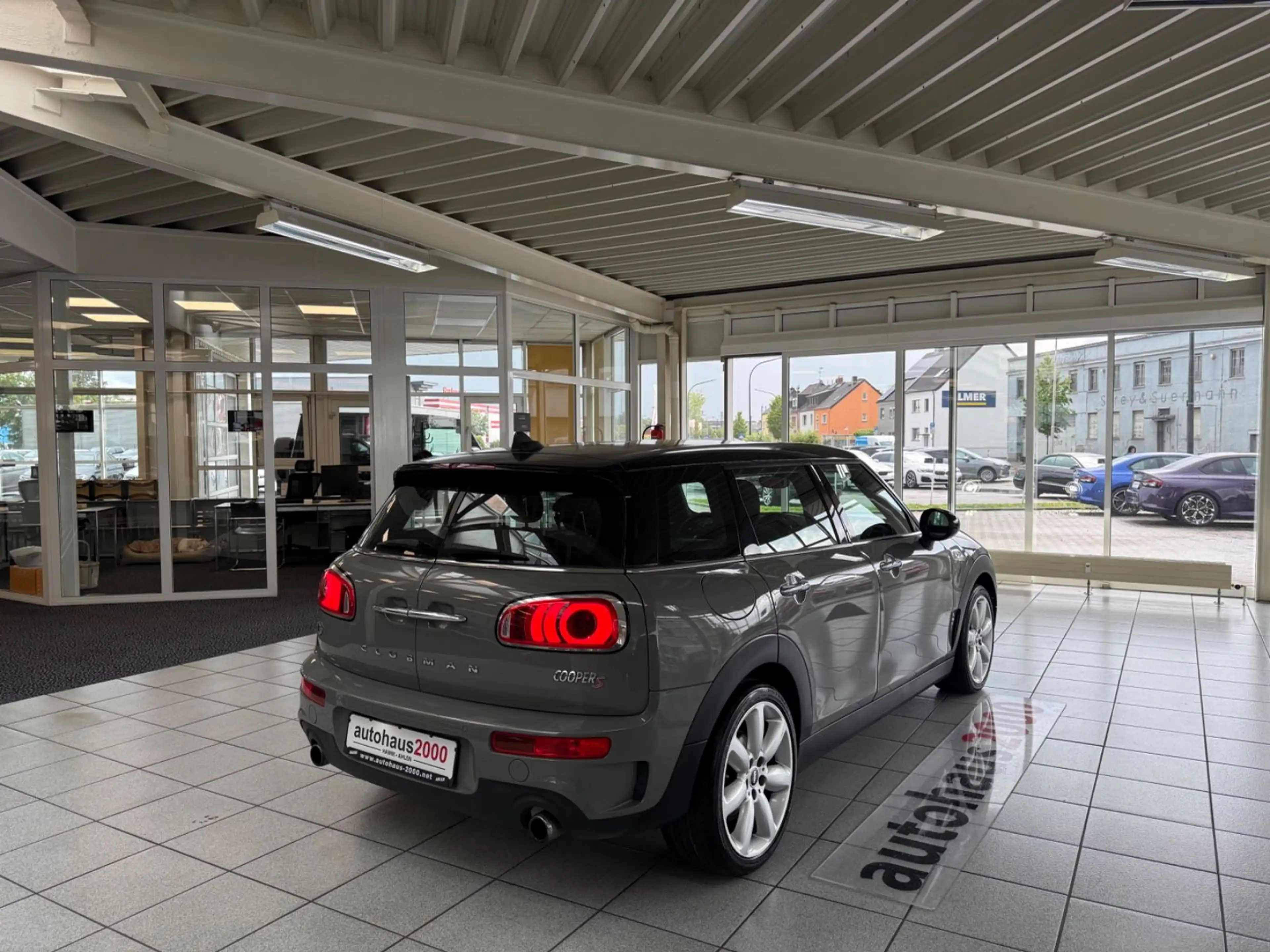 MINI Cooper S Clubman AUT./LED/NAVI/PDC V-H/KEYLESS — photo 3