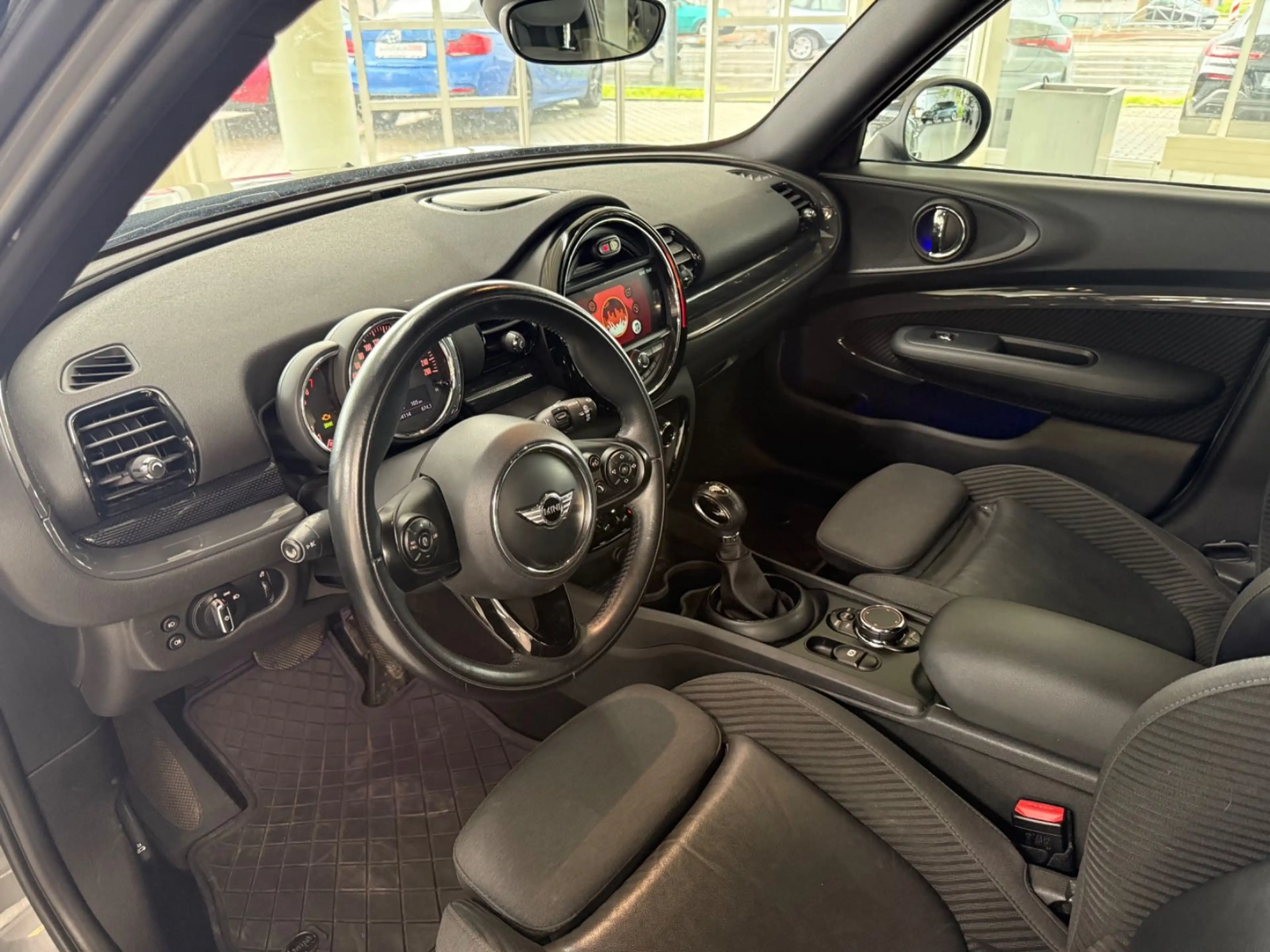 MINI Cooper S Clubman AUT./LED/NAVI/PDC V-H/KEYLESS — photo 11