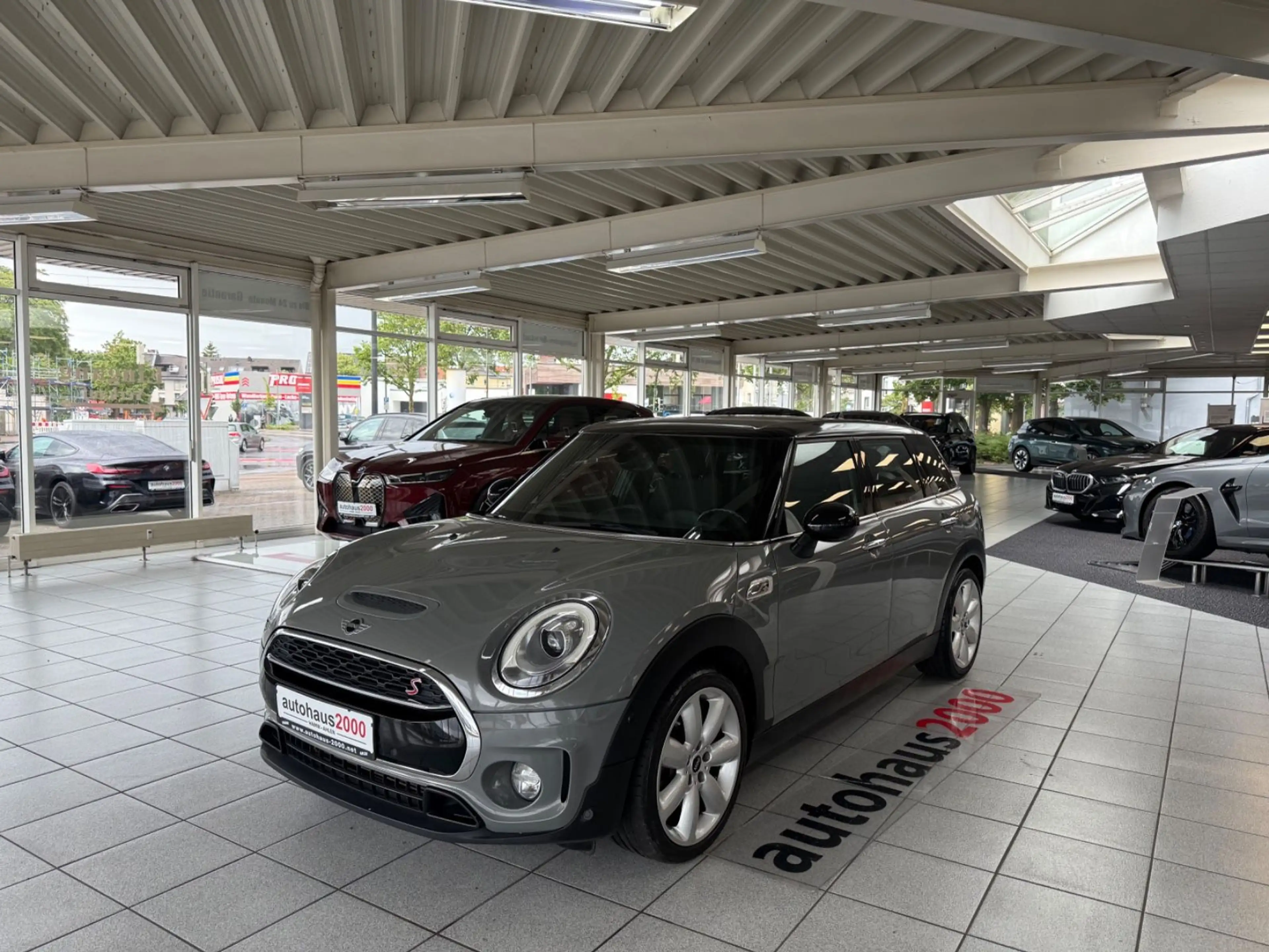 MINI Cooper S Clubman AUT./LED/NAVI/PDC V-H/KEYLESS — photo 4