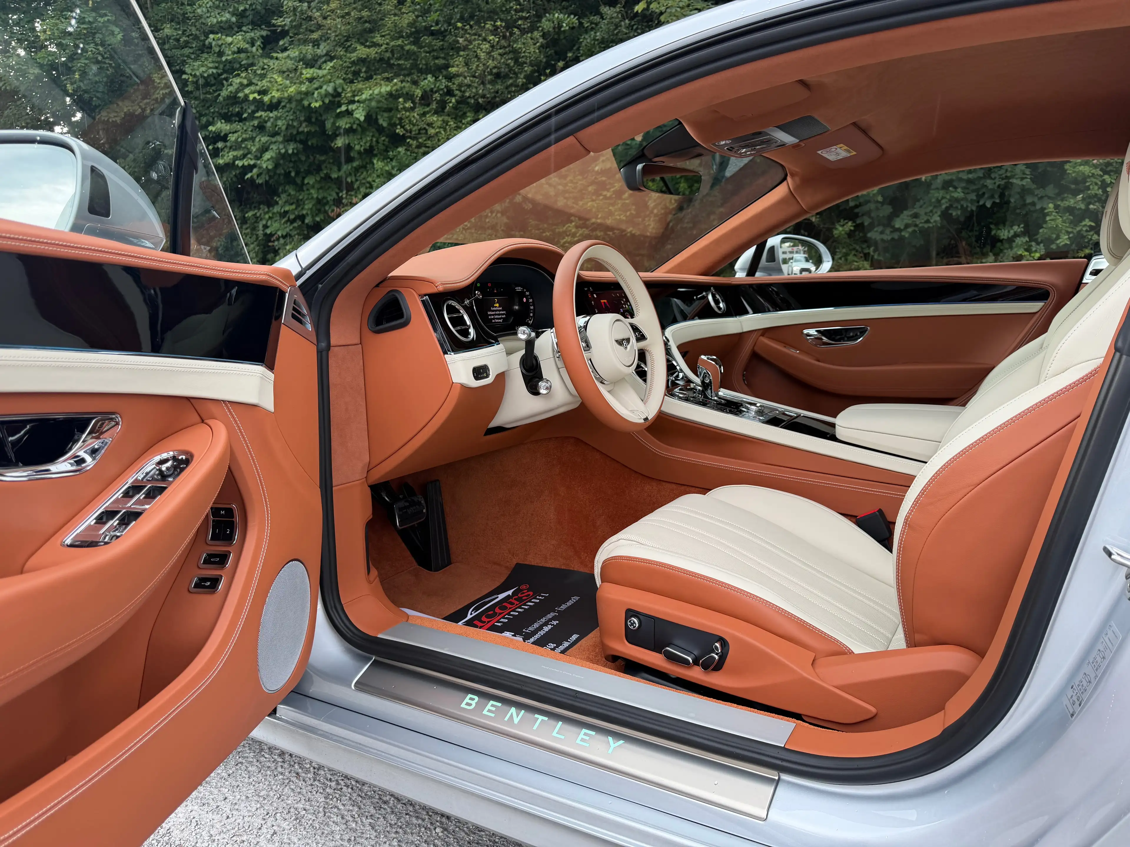 Bentley Continental GT Coupe V8 Hybrid *TRAUM*EXKLUSIVKONFIG*Garantie* — photo 11