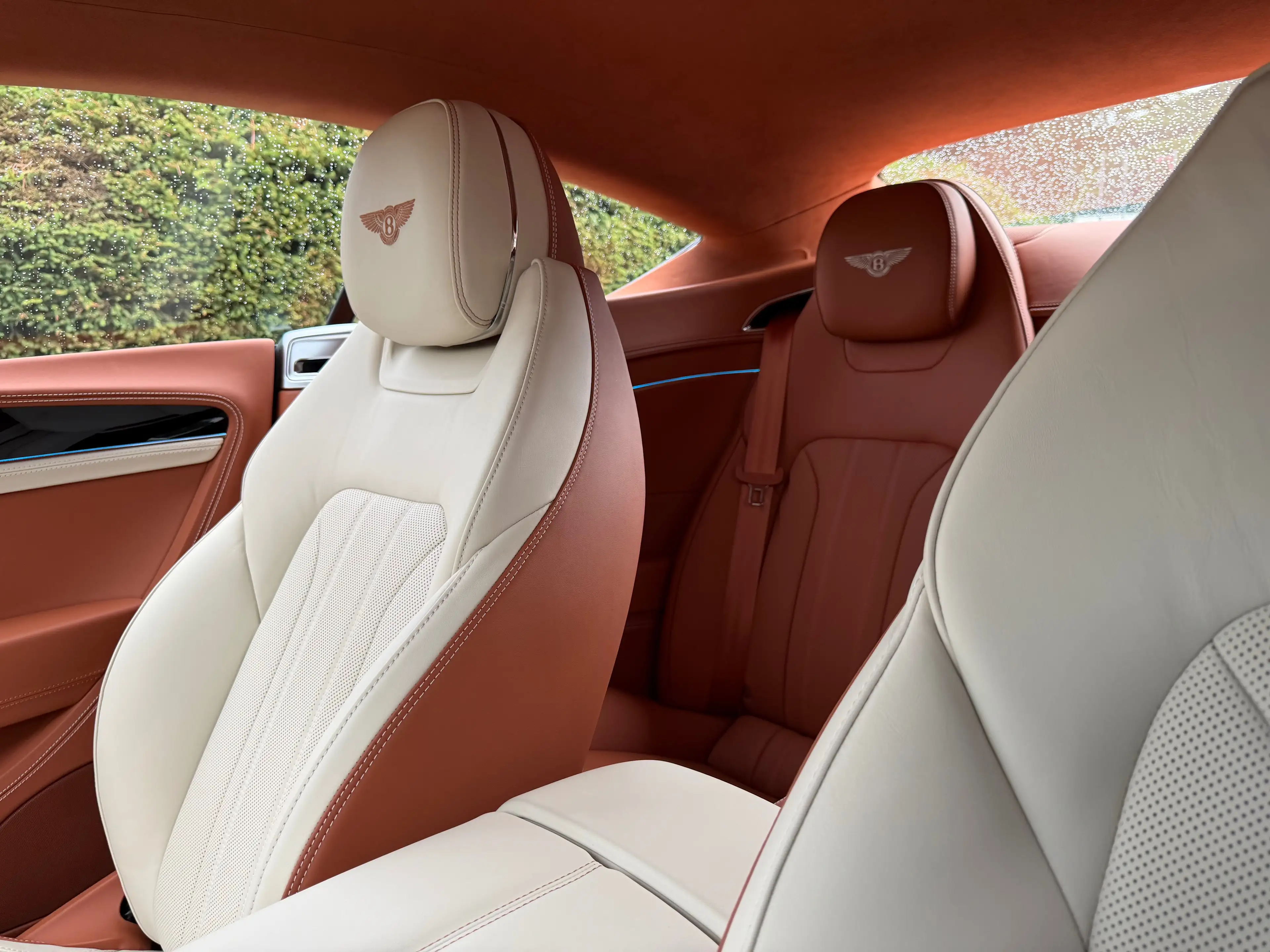 Bentley Continental GT Coupe V8 Hybrid *TRAUM*EXKLUSIVKONFIG*Garantie* — photo 10