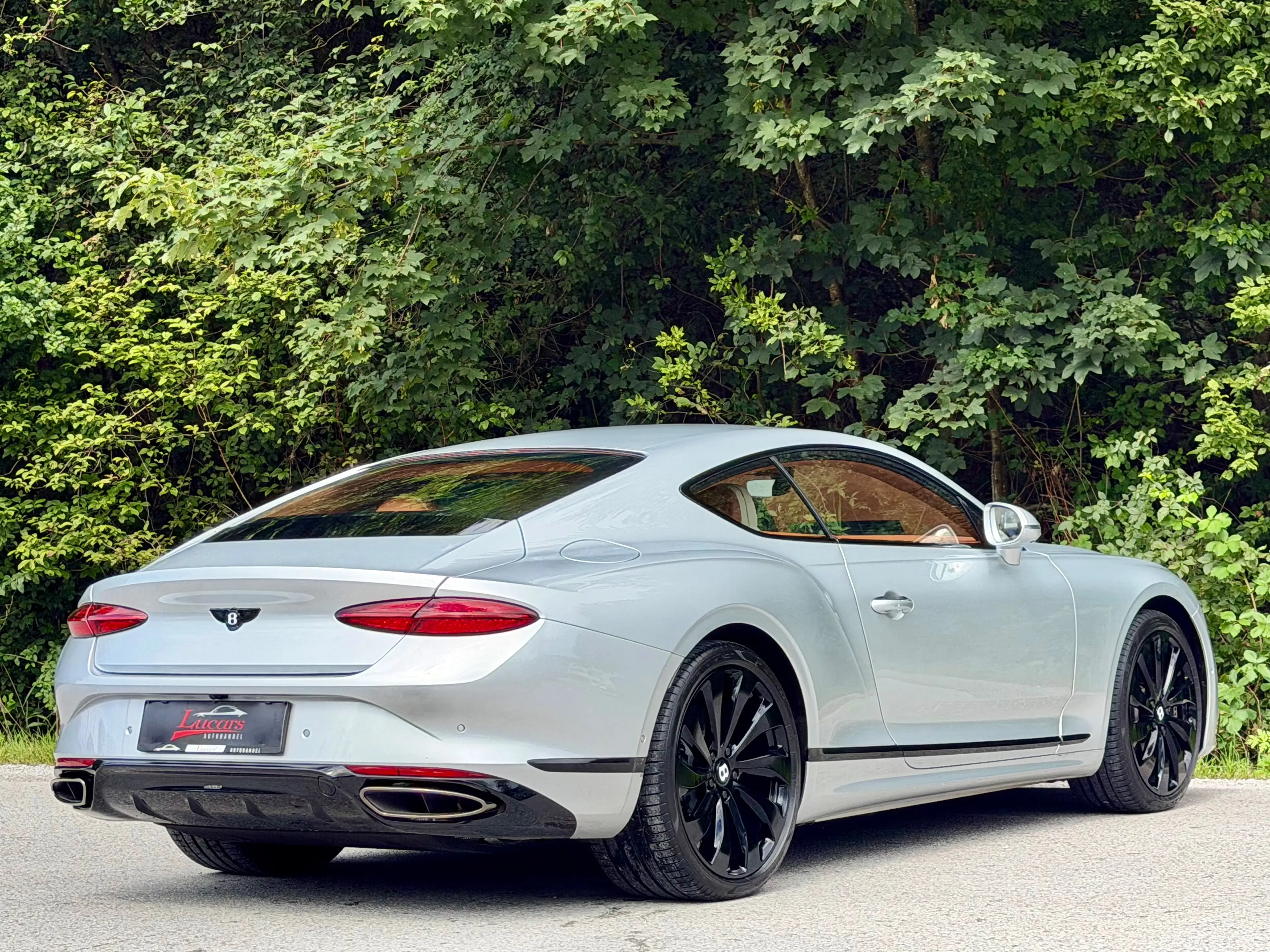 Bentley Continental GT Coupe V8 Hybrid *TRAUM*EXKLUSIVKONFIG*Garantie* — photo 2