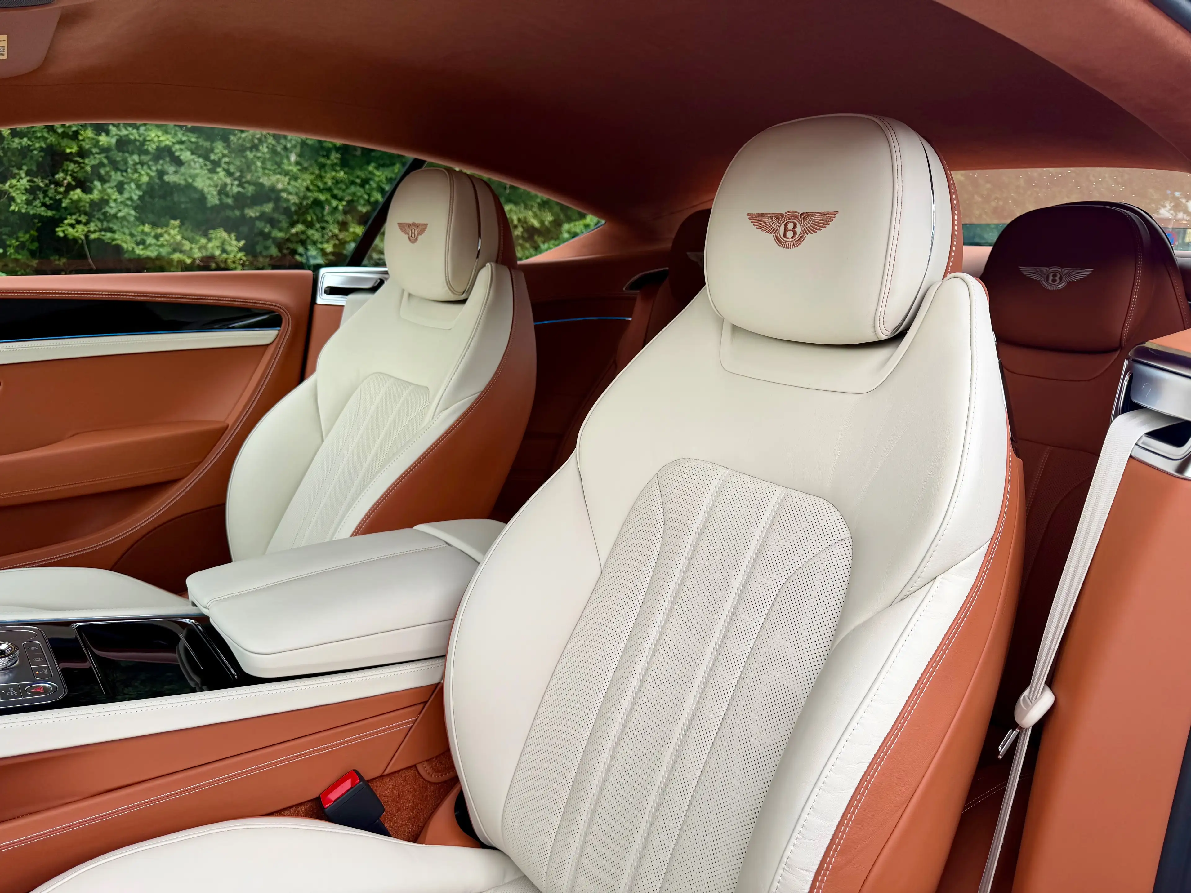 Bentley Continental GT Coupe V8 Hybrid *TRAUM*EXKLUSIVKONFIG*Garantie* — photo 8