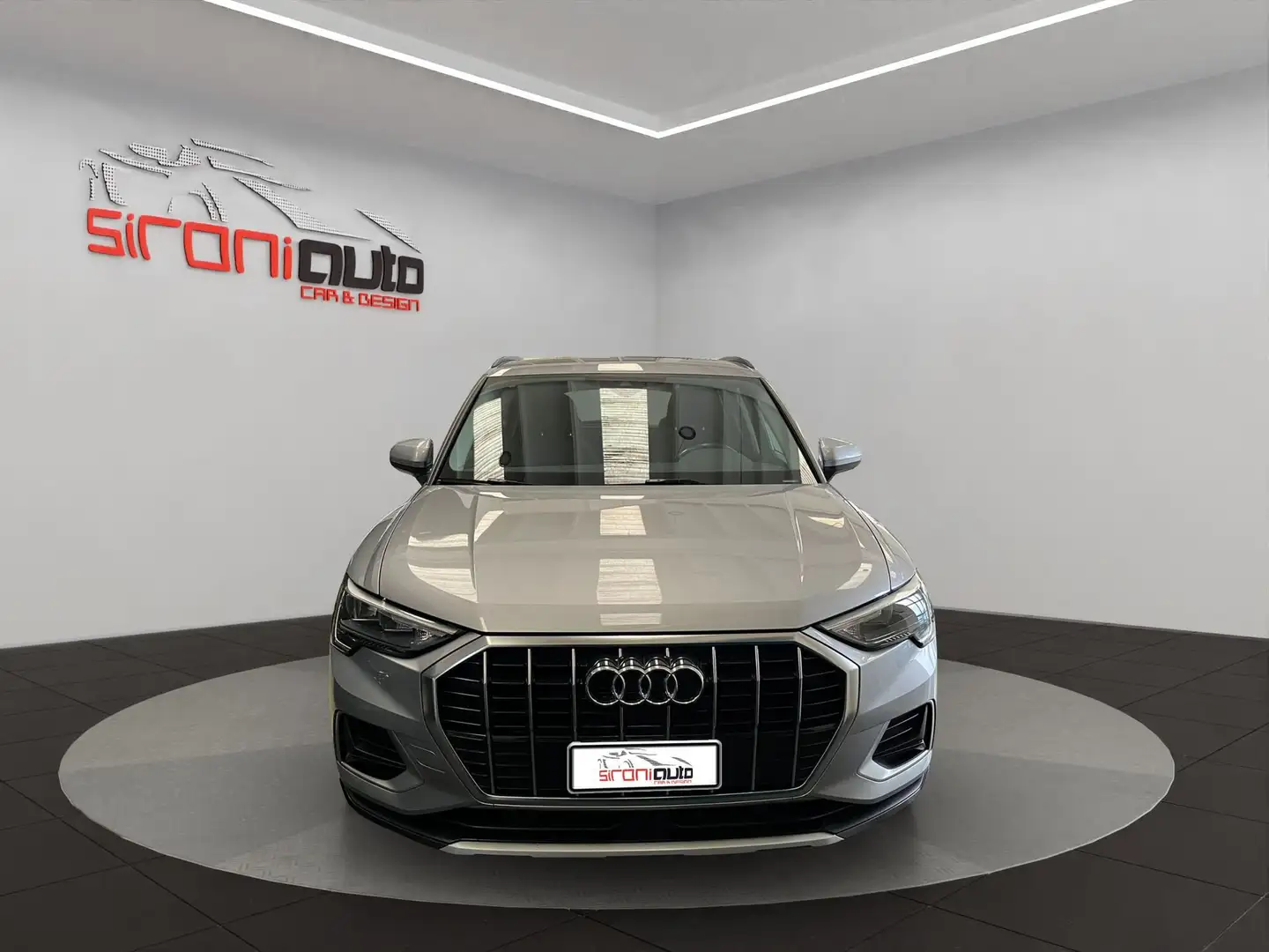 Audi Q3 Q3 35 TDI S tronic Business Advanced Silber - 2