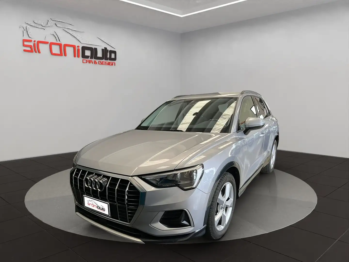 Audi Q3 Q3 35 TDI S tronic Business Advanced Silber - 1