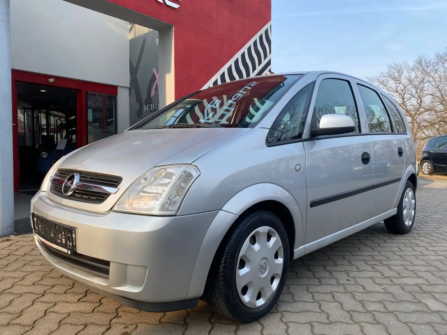 Opel Meriva nur 58tkm Klima 2Schiebedächer 2.Hand Silber - 1