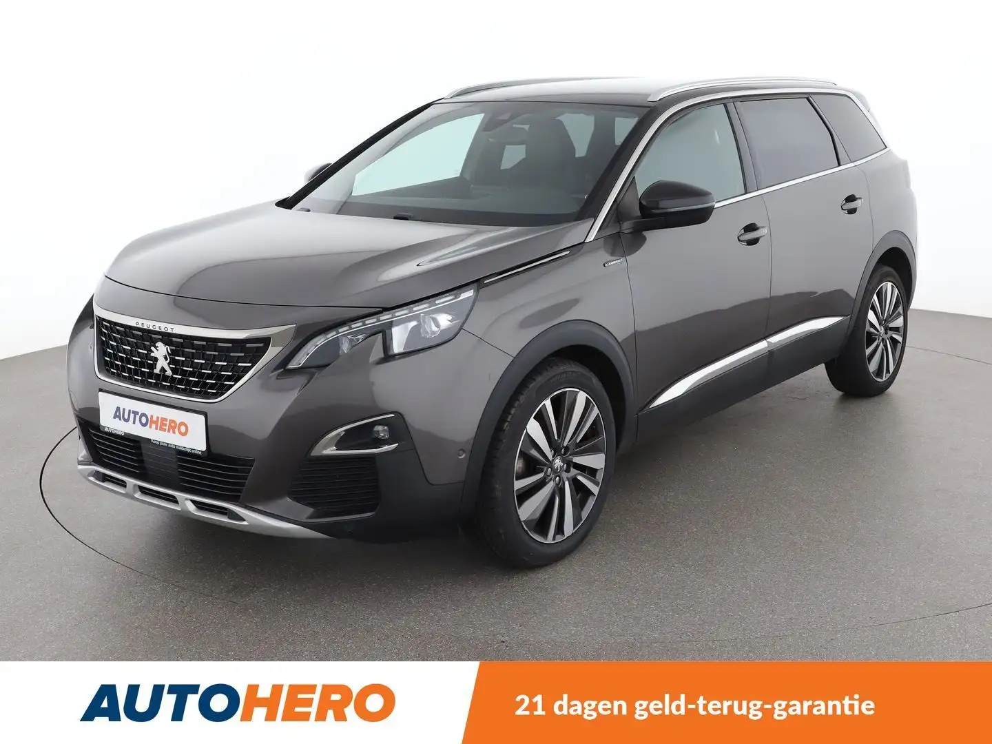 Peugeot 5008 1.2 PureTech Allure Grijs - 1