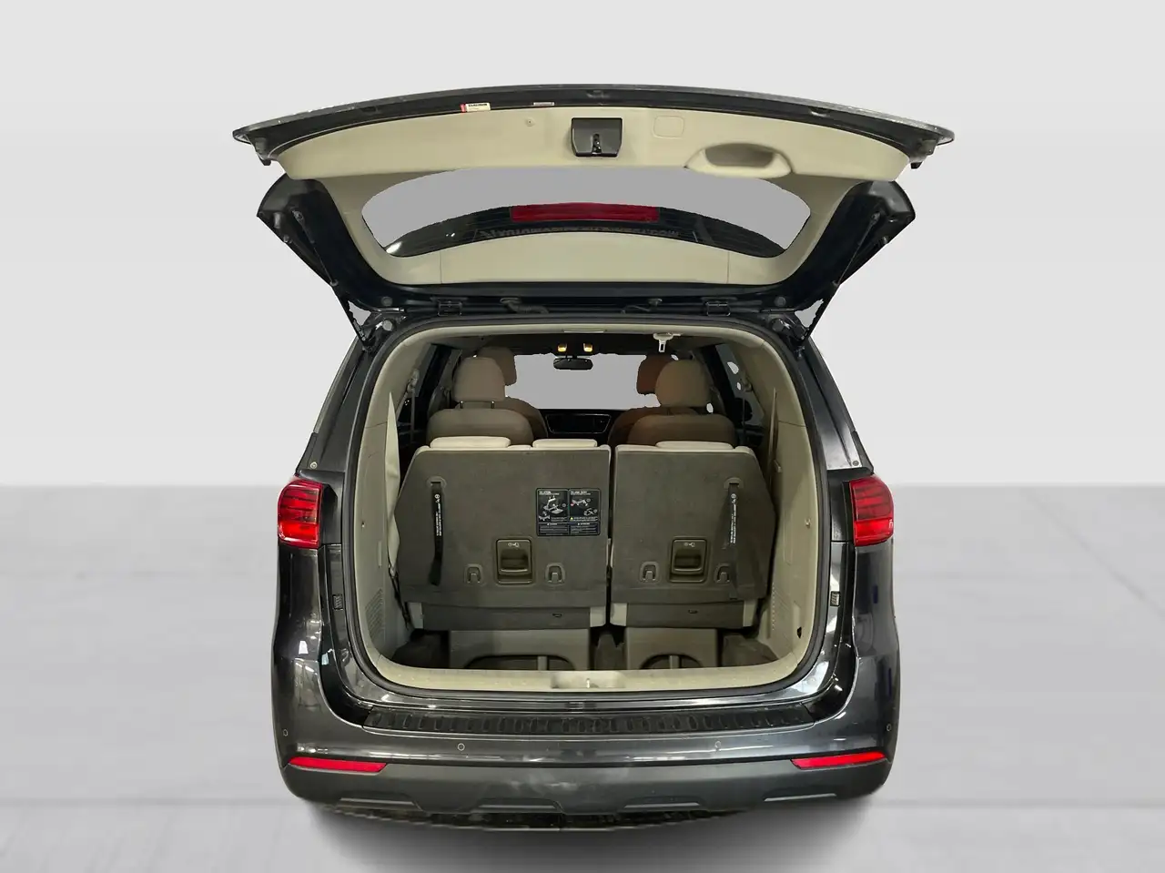 Kia Sedona снимка Kia Sedona