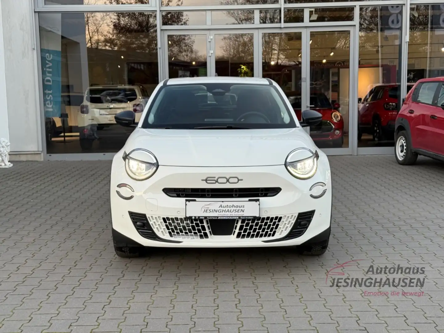 Fiat 600 Hybrid Business Edition+Navi+Rückfahrkam.+Sitzheiz Weiß - 2
