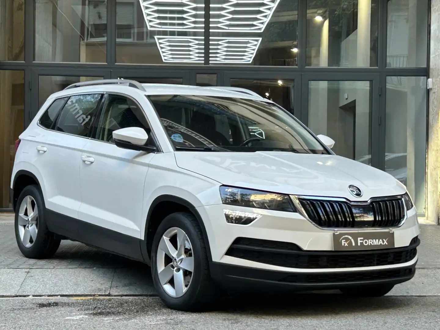 Skoda Karoq 2.0TDI AdBlue Ambition 4x4 DSG 110kW Blanco - 2