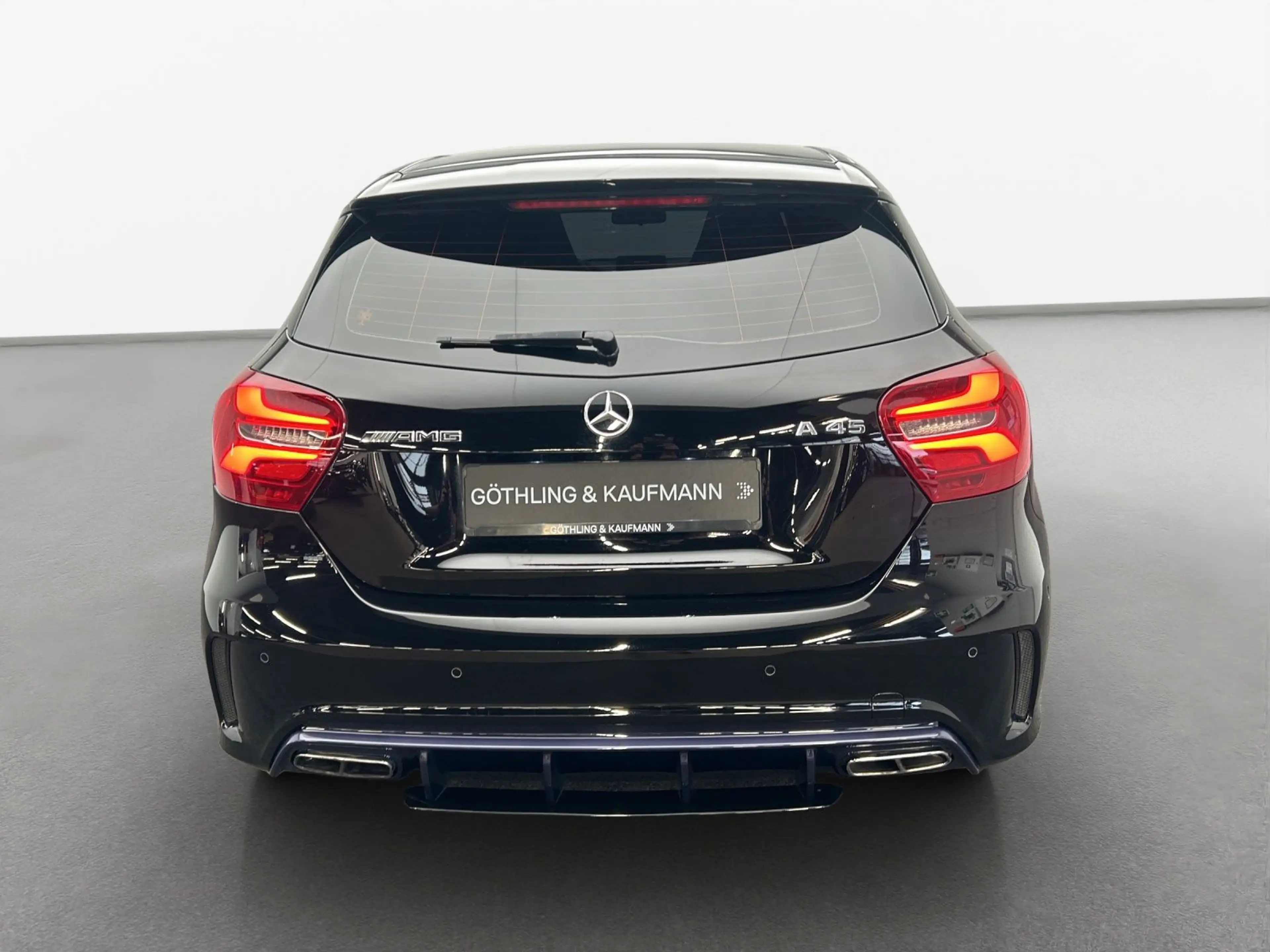 Mercedes-Benz A 45 AMG 4Matic*SAGA*PDC*LED*NAV*SHZ* — photo 11