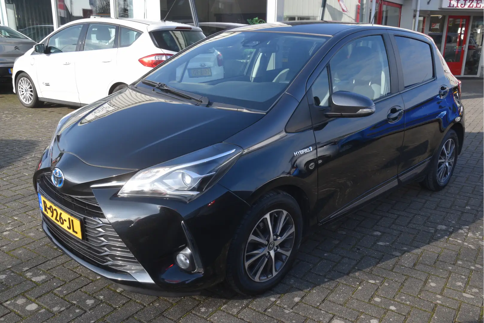 Toyota Yaris 1.5 Hybrid Dynamic Carplay | DAB | Keyless | LED | Schwarz - 2