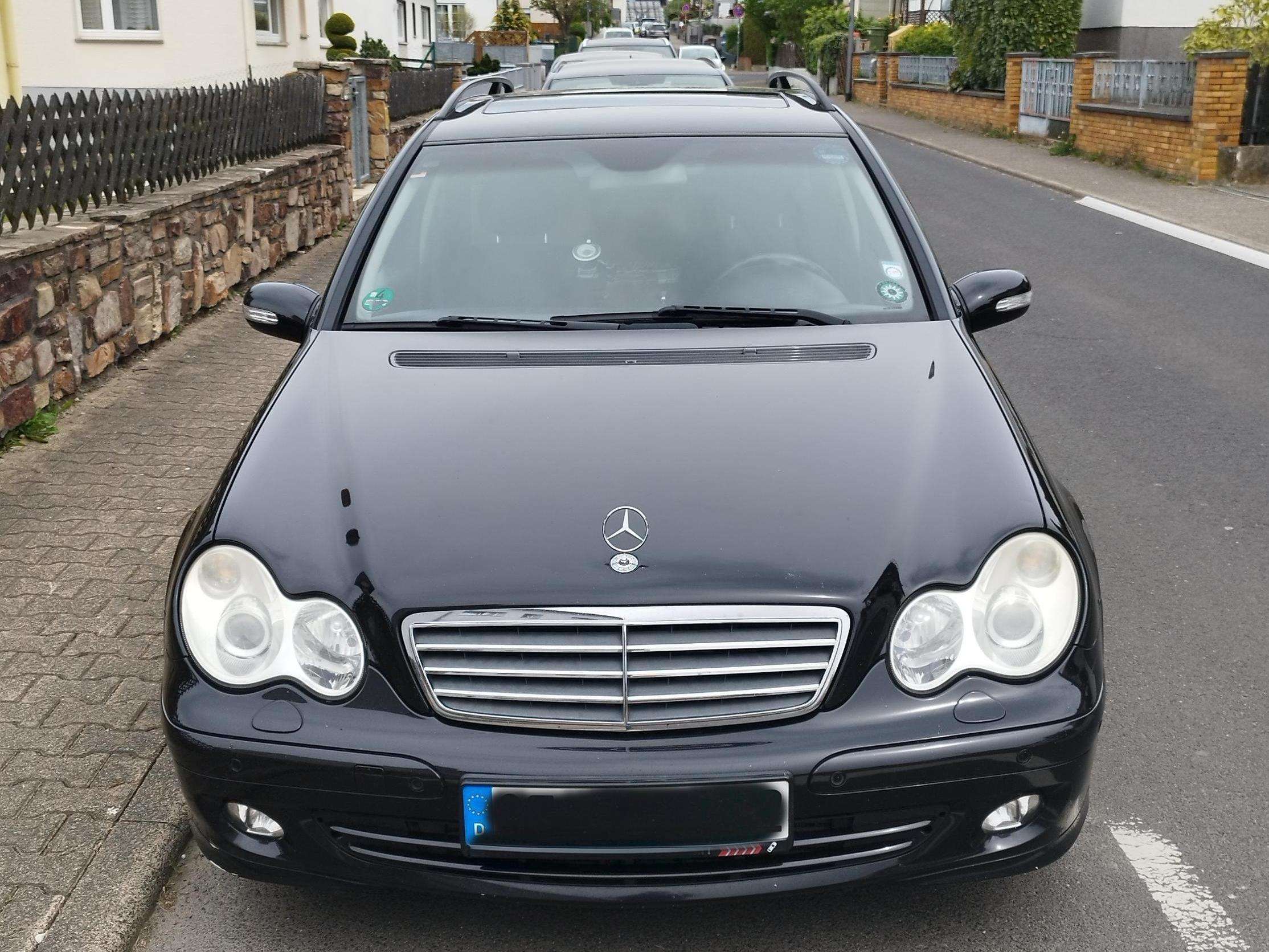 Second hand Mercedes Benz C-Class 