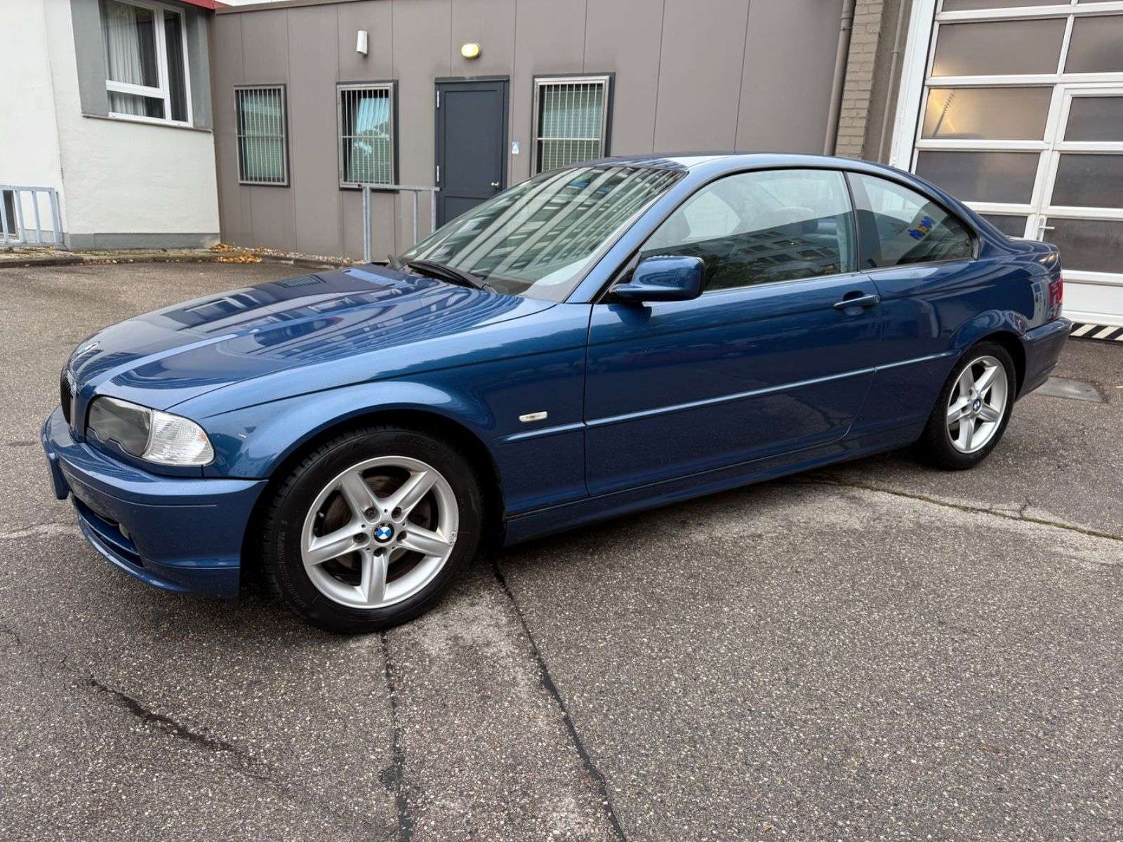Second hand Bmw 3 Series 