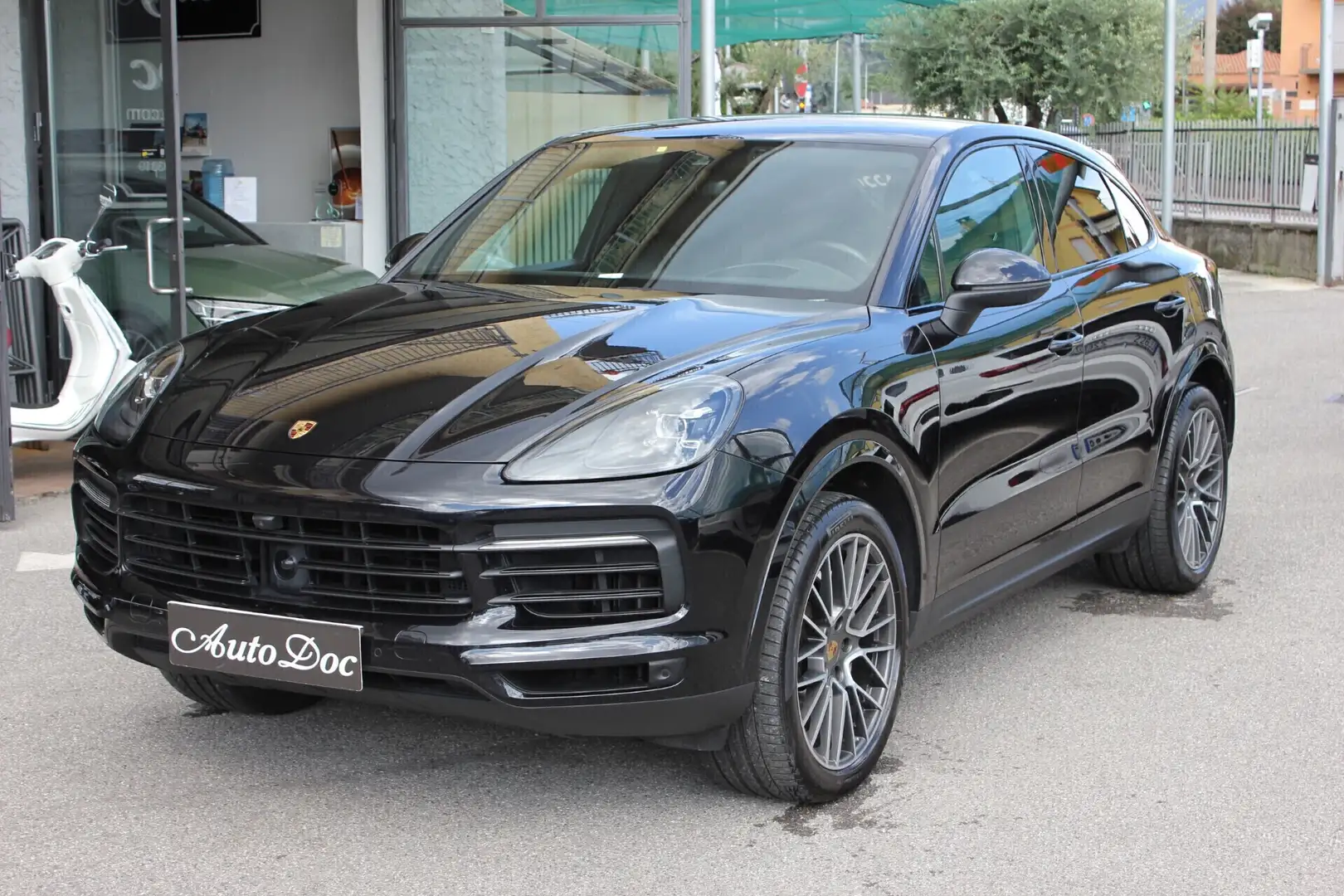 Porsche Cayenne Coupé 3.0 V6 TETTO CERCHI DA 21-BLACK LINE-BOSE Nero - 1