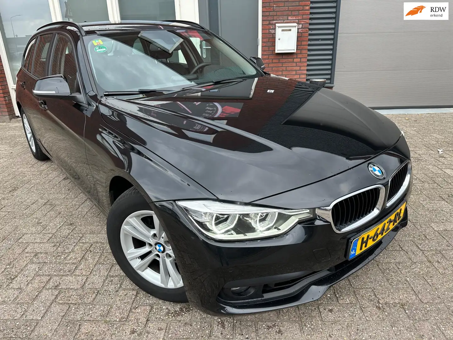 BMW 318 3-serie Touring 318i Centennial Executive / Navi / Zwart - 1