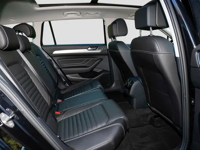 Volkswagen Passat view 12