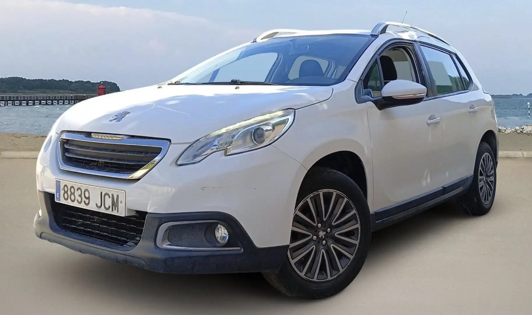 Peugeot 2008 Active 1.6 e-HDi 92 Weiß - 1
