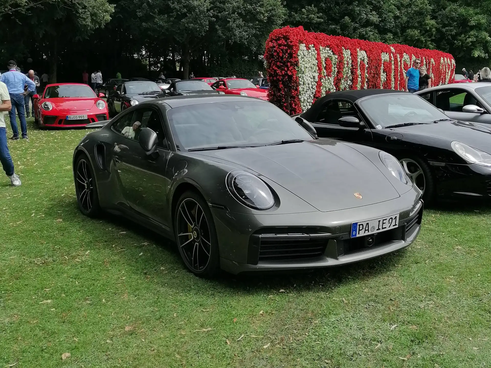 포르쉐 911 Turbo S Coupe 2021 건메탈 사진 6