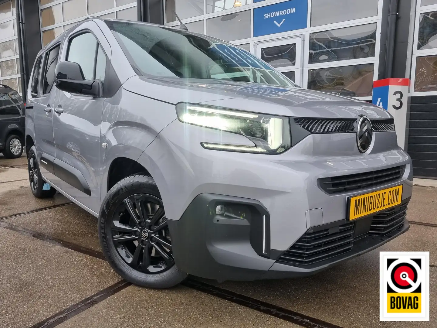 Citroen Berlingo 1.2 PureTech Shine / Nieuwste Model / NAVI / CAMER Grau - 1