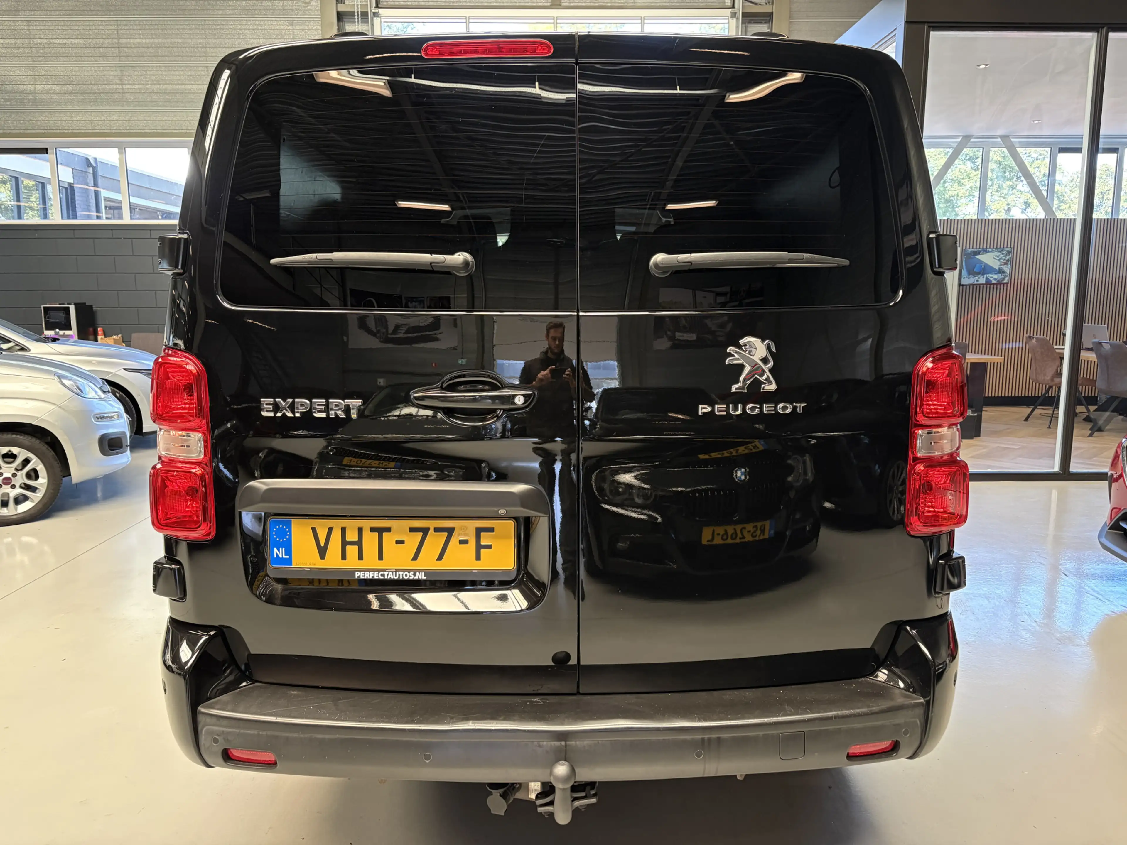 Peugeot Expert 2.0 BlueHDI 180 Long Asphalt DC Adapt. Cruise, Nav — photo 9