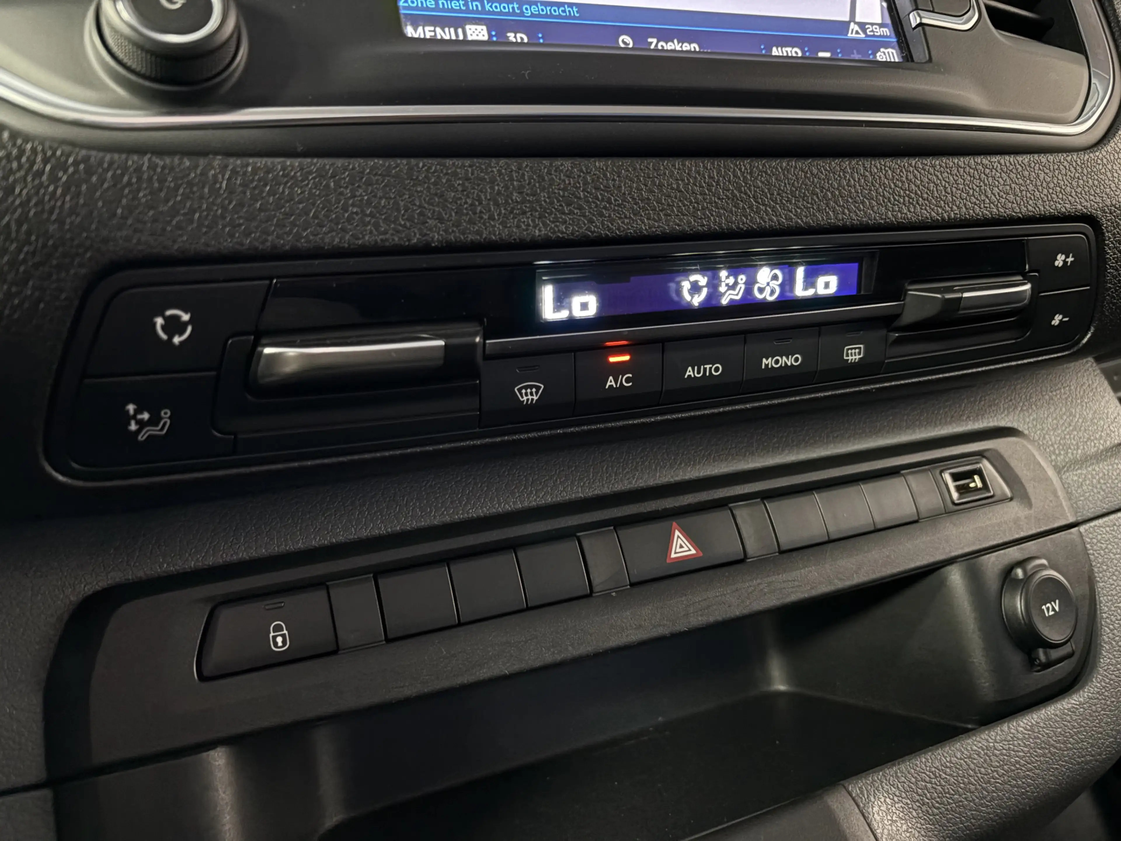 Peugeot Expert 2.0 BlueHDI 180 Long Asphalt DC Adapt. Cruise, Nav — photo 25