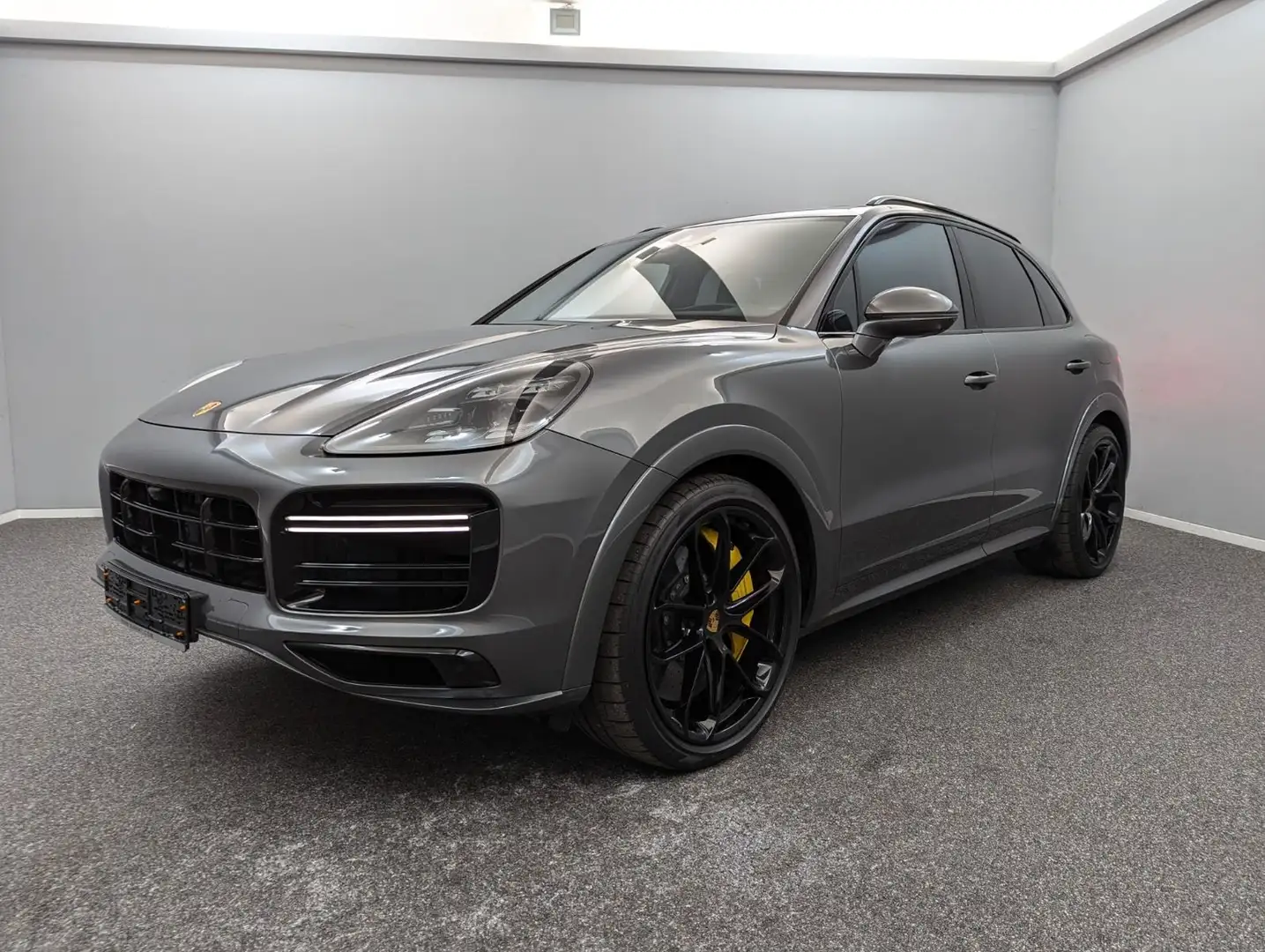 Porsche Cayenne Turbo S E-Hybrid*PANO*PCCB*MEGA Grau - 1